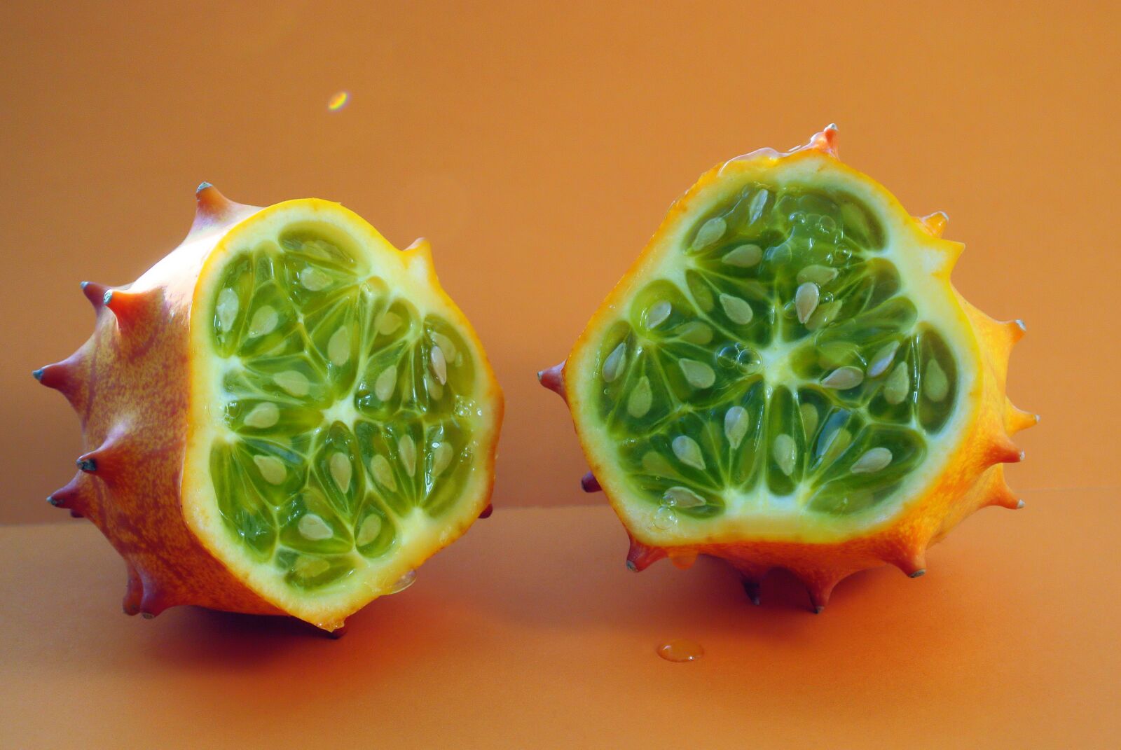 Nikon 1 V1 sample photo. Horned melon, african cucumber photography