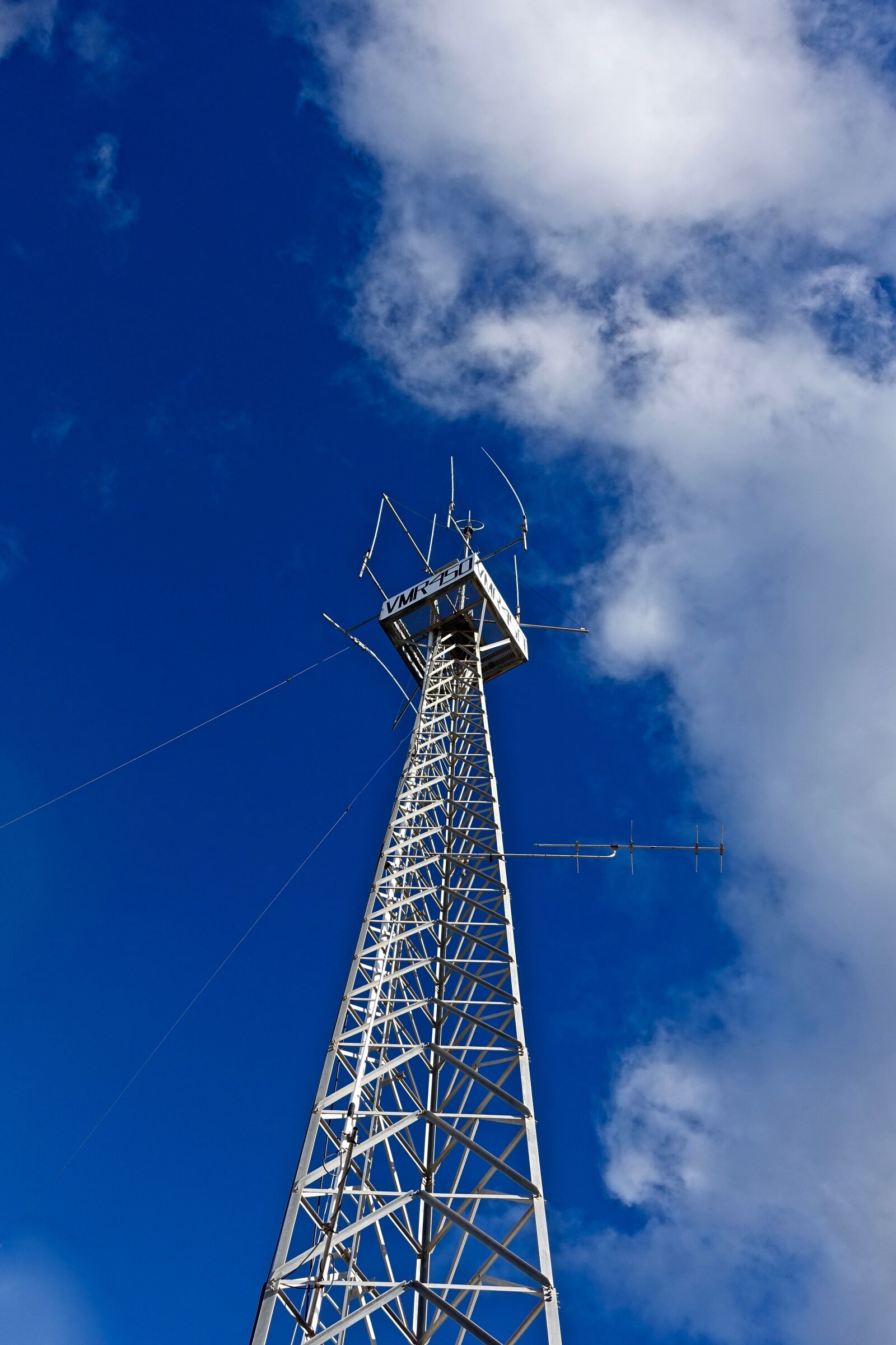 Sony Cyber-shot DSC-RX100 III sample photo. Tower, communications, wireless photography
