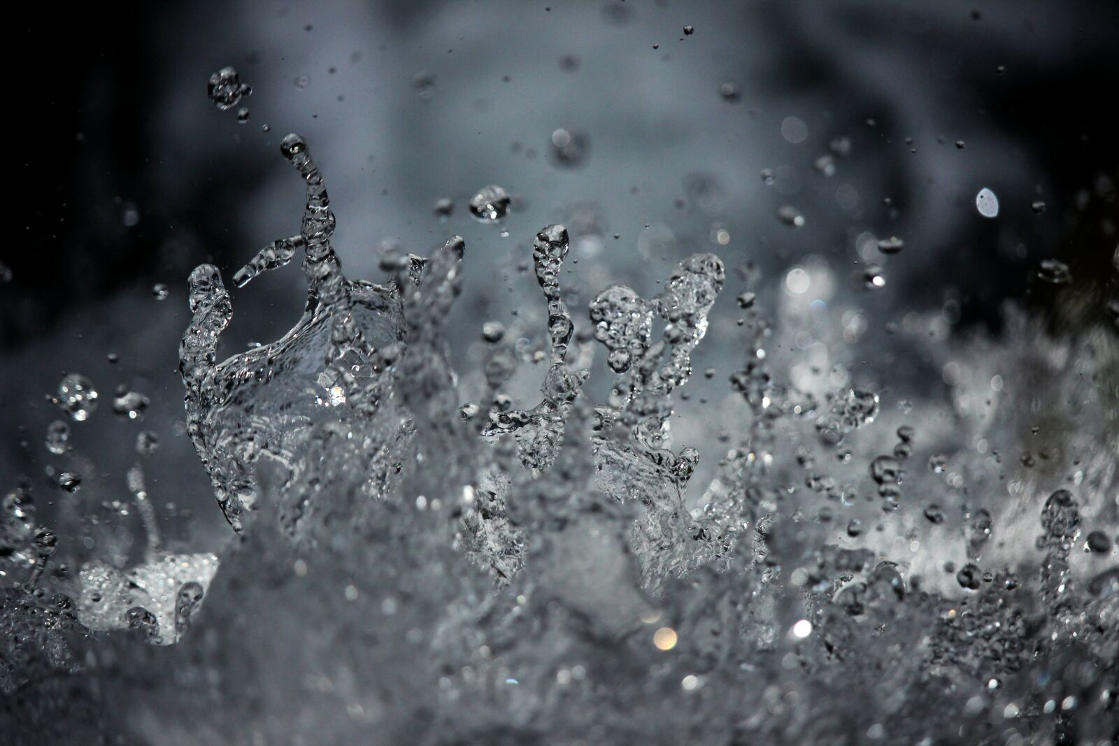 Canon EF-S 55-250mm F4-5.6 IS STM sample photo. Water, nature, splash photography