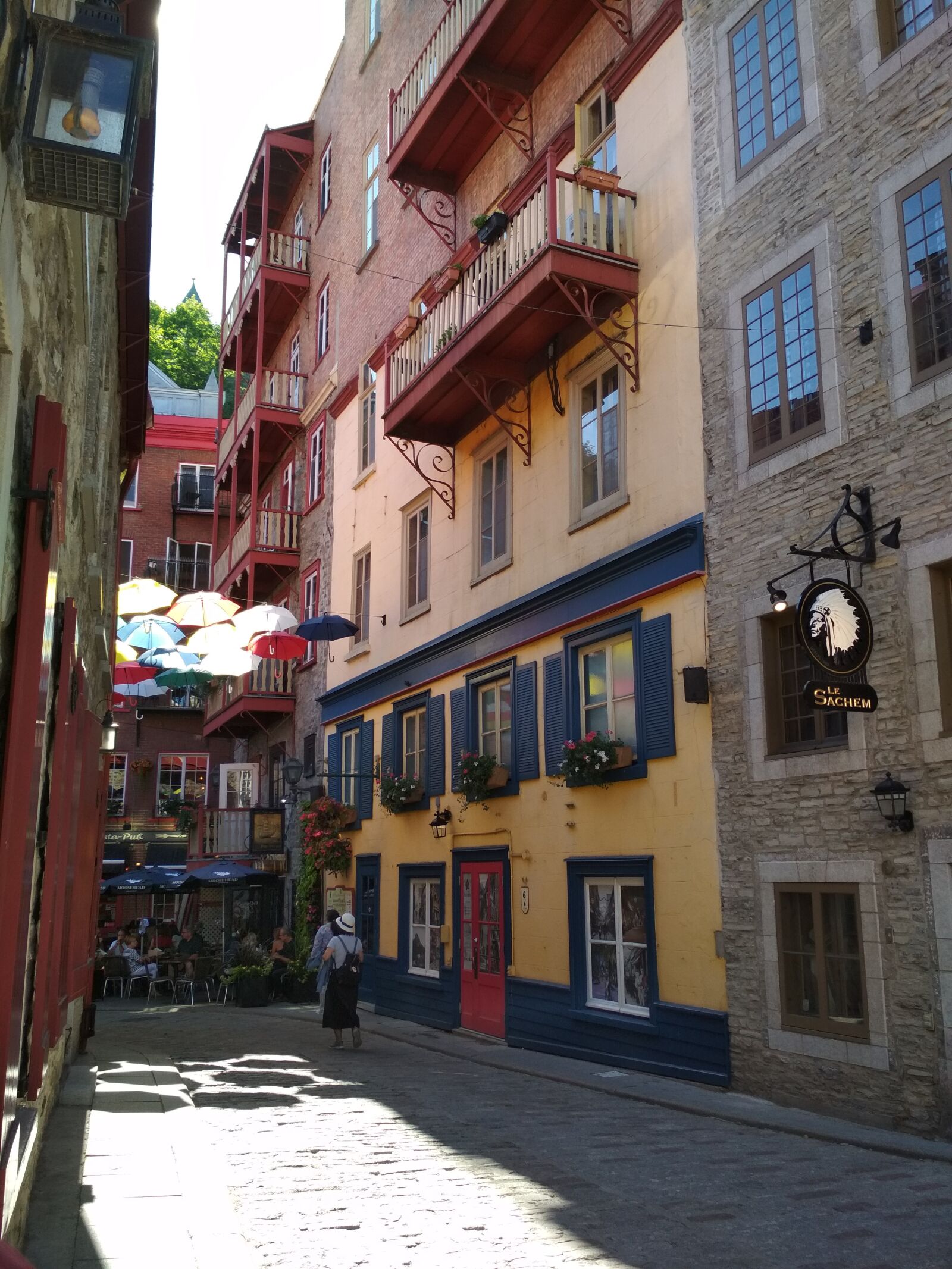 Xiaomi Redmi 4X sample photo. Old quebec city, colorful photography