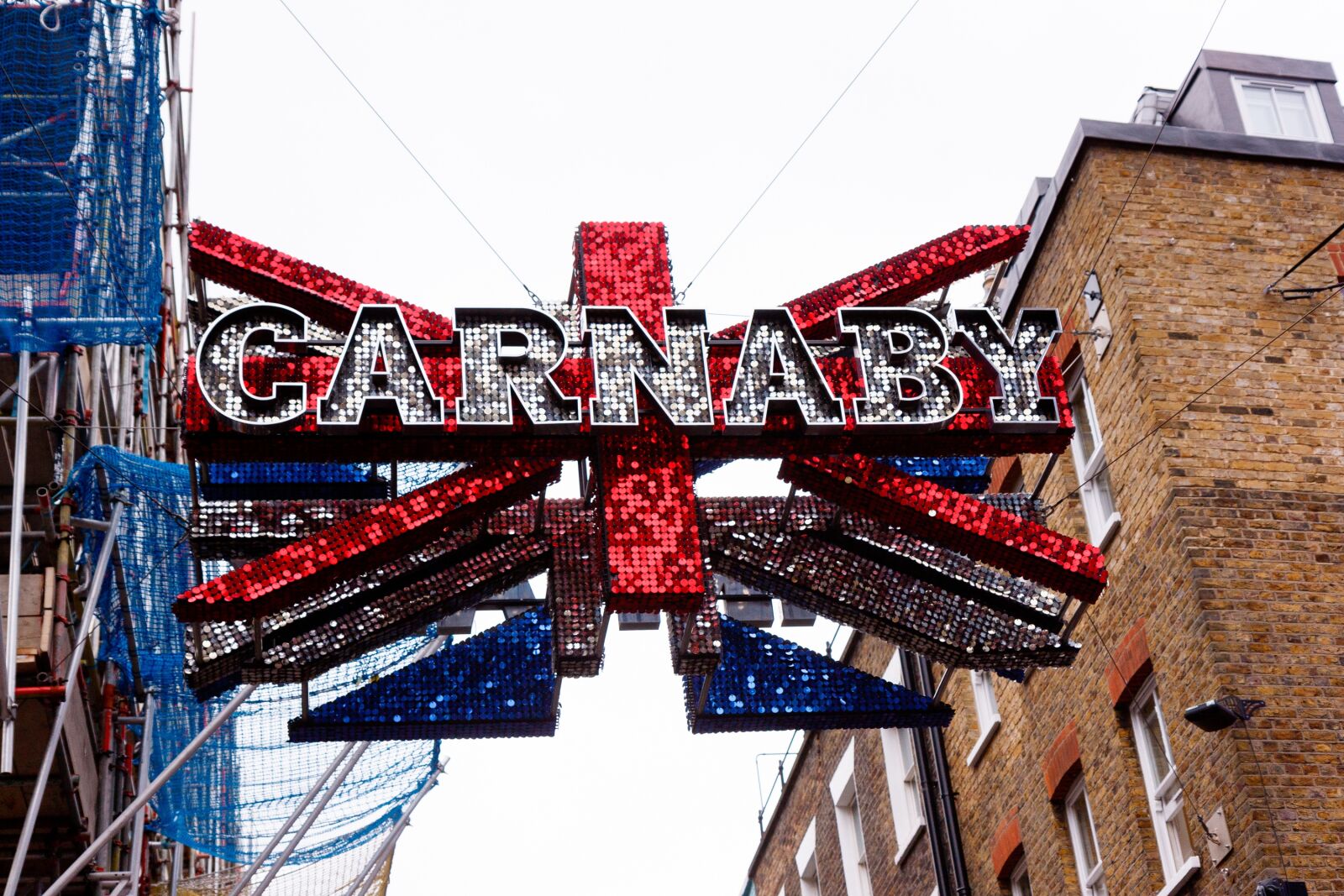 Canon EOS 450D (EOS Rebel XSi / EOS Kiss X2) sample photo. Carnaby, london, teaches photography
