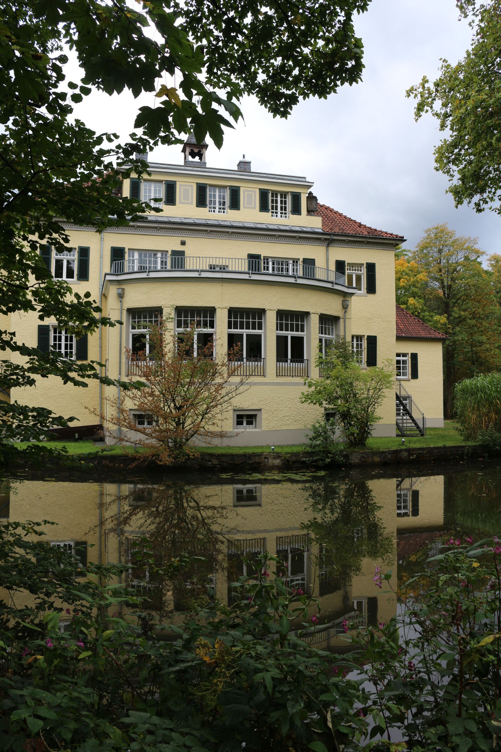 Canon EOS 100D (EOS Rebel SL1 / EOS Kiss X7) sample photo. Cologne, r srath, castle-owl photography