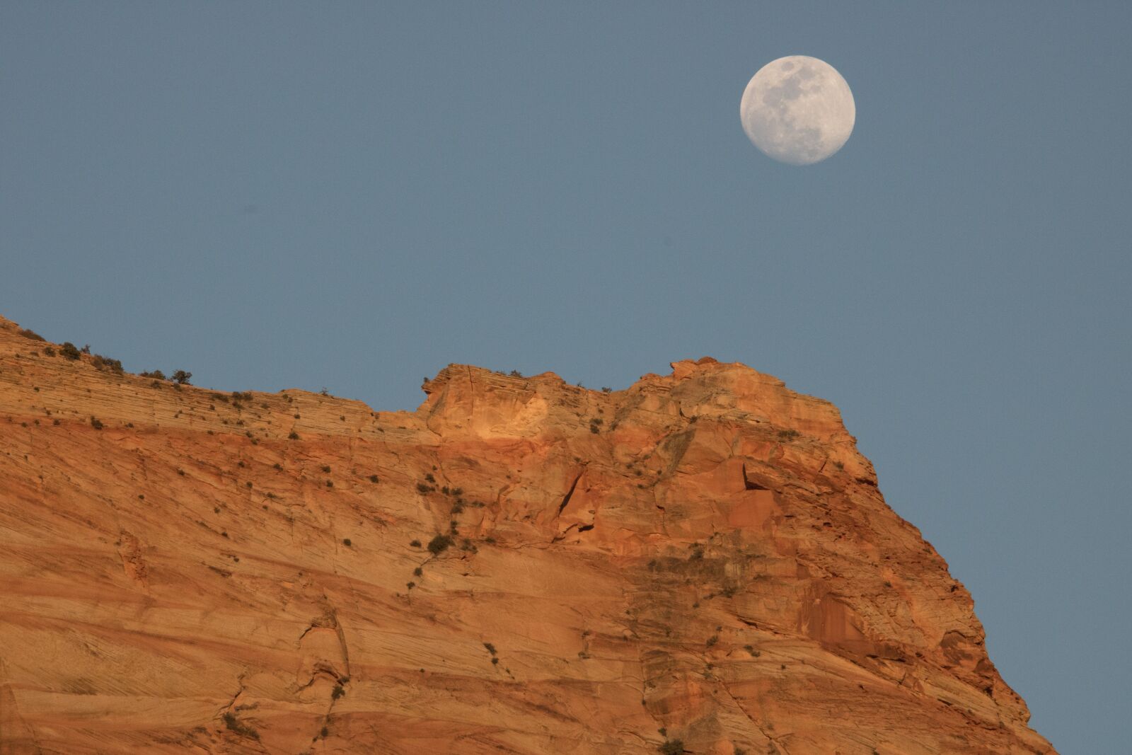 Canon EOS 750D (EOS Rebel T6i / EOS Kiss X8i) sample photo. Mountains, zion, sunset photography