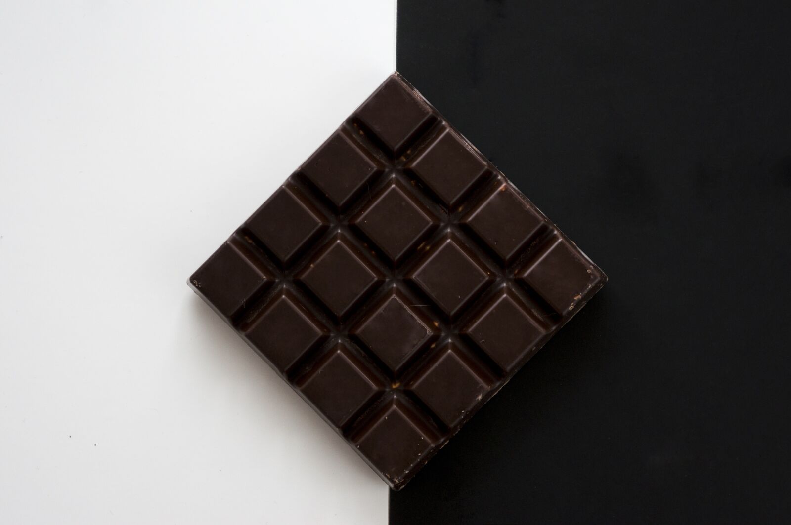 Sony Alpha NEX-5R sample photo. Food, chocolate, blackandwhite photography