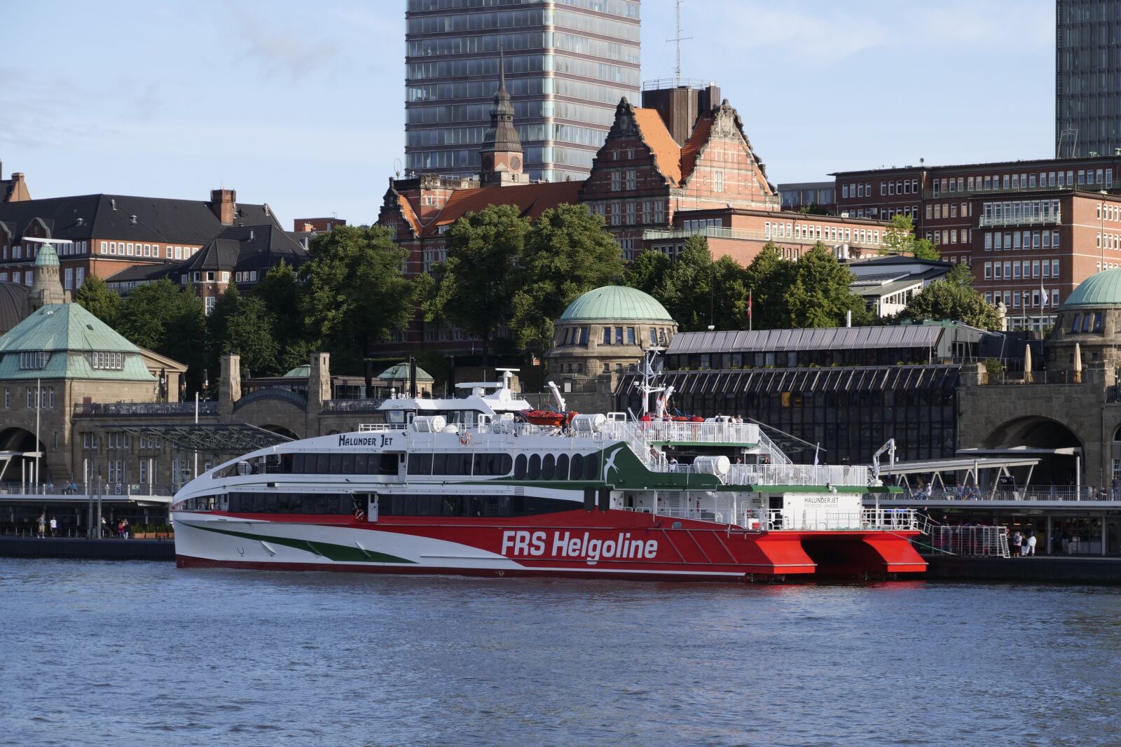 Panasonic Lumix DC-G9 sample photo. Shipping, catamaran, passenger ferry photography