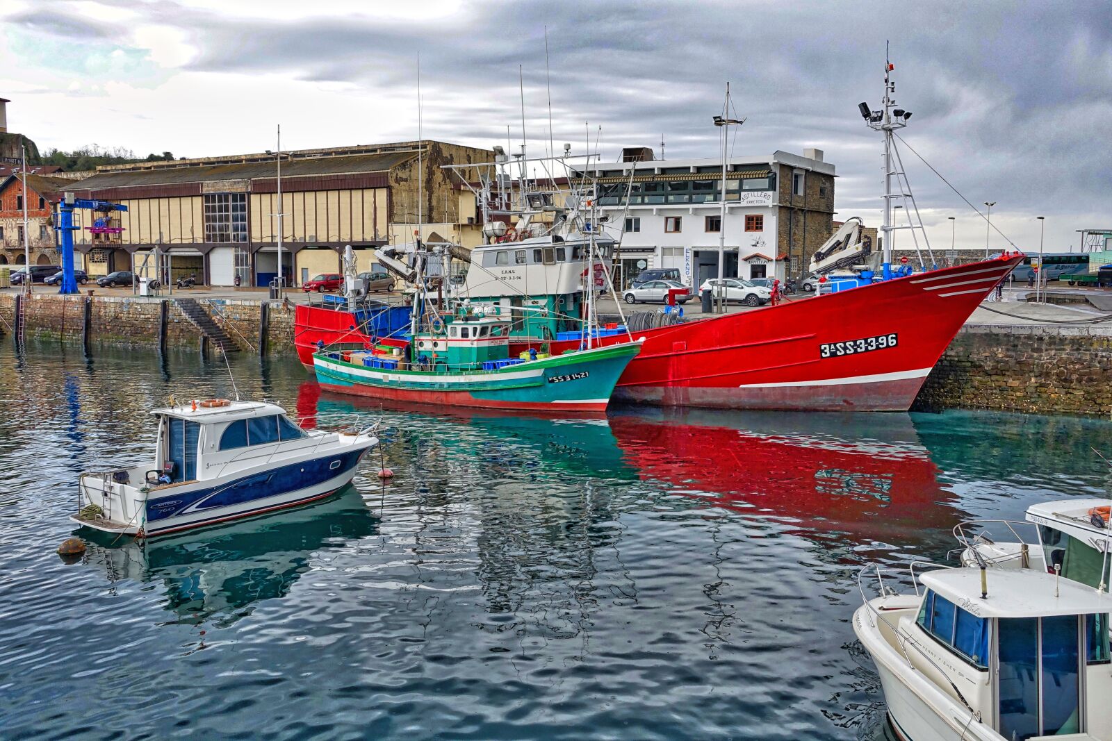 Sony Cyber-shot DSC-RX100 III sample photo. Boats, harbour, port photography