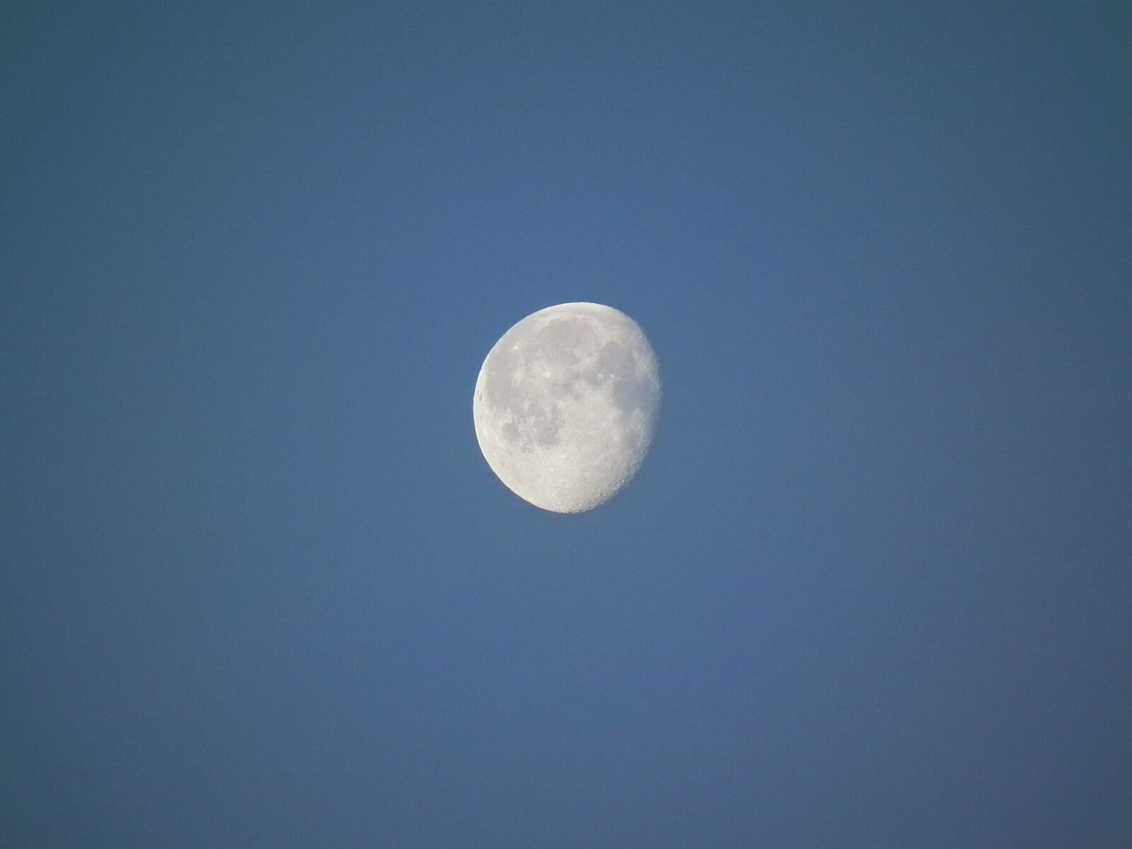 FujiFilm FinePix HS10 (FinePix HS11) sample photo. Blue, sky, clear, sky photography