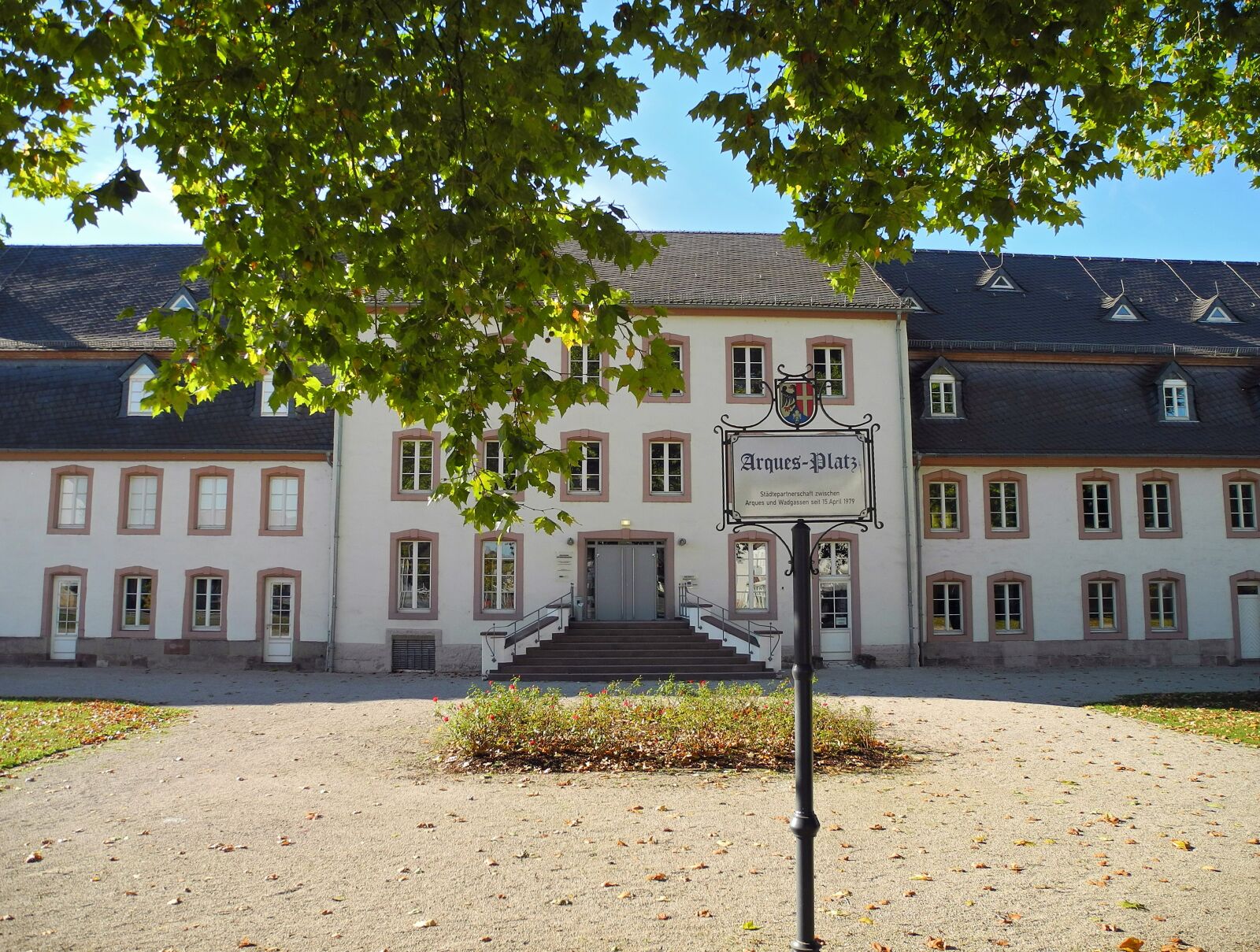 Nikon Coolpix P7100 sample photo. Abbey, building, monastery photography