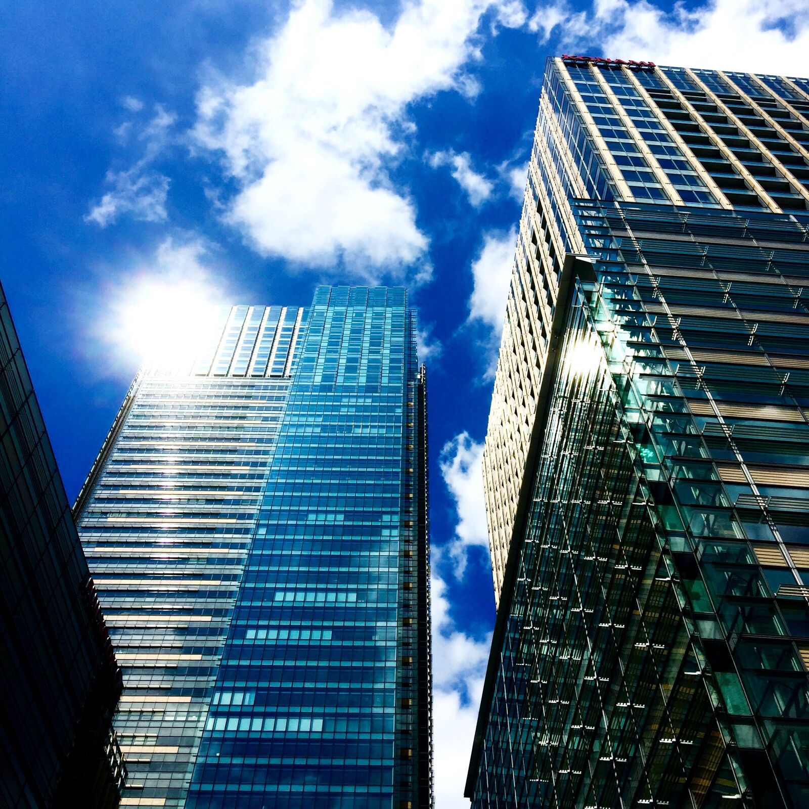 iPhone 6 Plus back camera 4.15mm f/2.2 sample photo. Downtown, tokyo, building photography