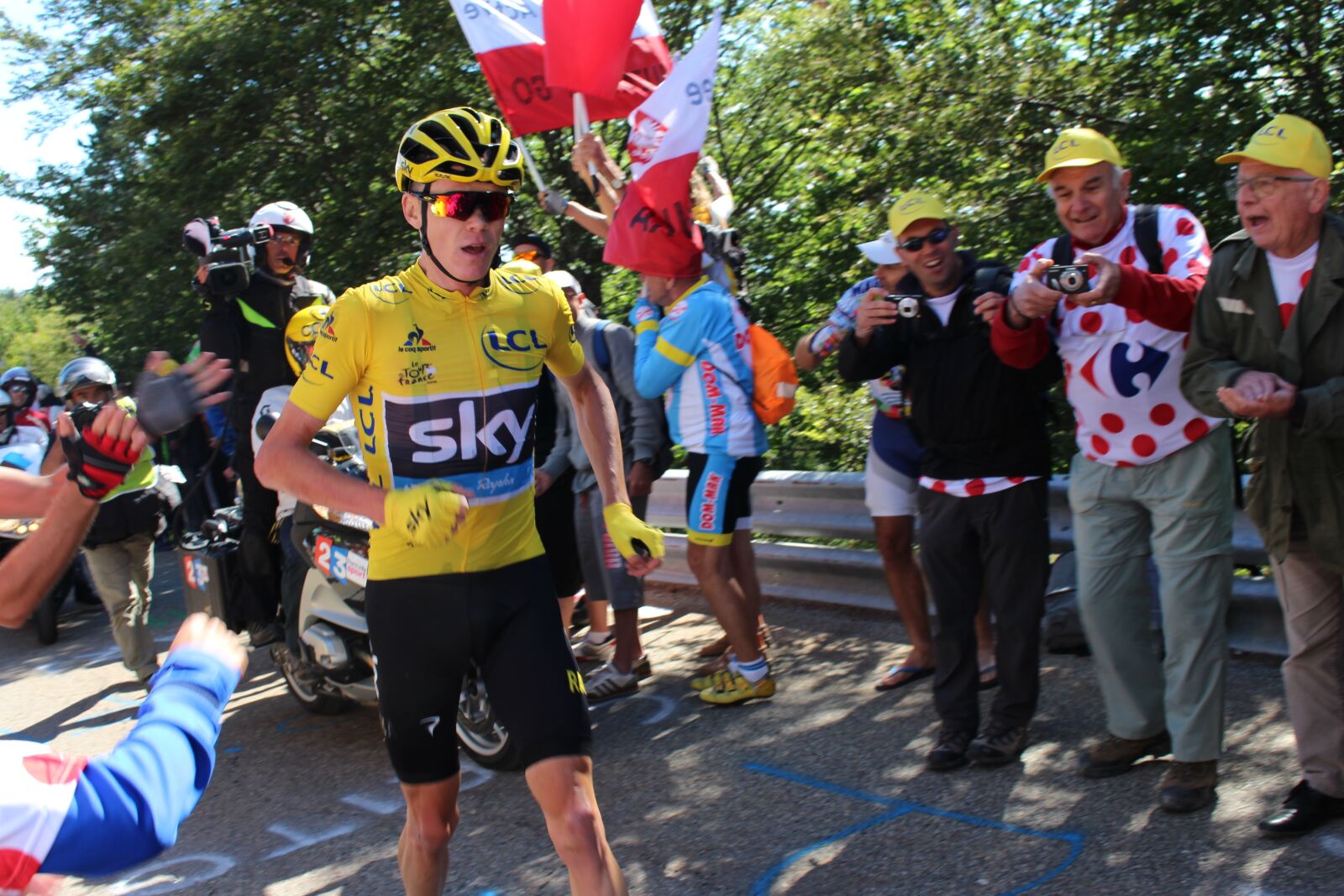 Canon EOS 700D (EOS Rebel T5i / EOS Kiss X7i) sample photo. Cyclists, chris froome, ventoux photography