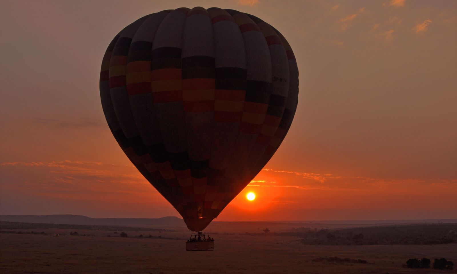 Nikon D5000 sample photo. Kenya, balloon, safari photography