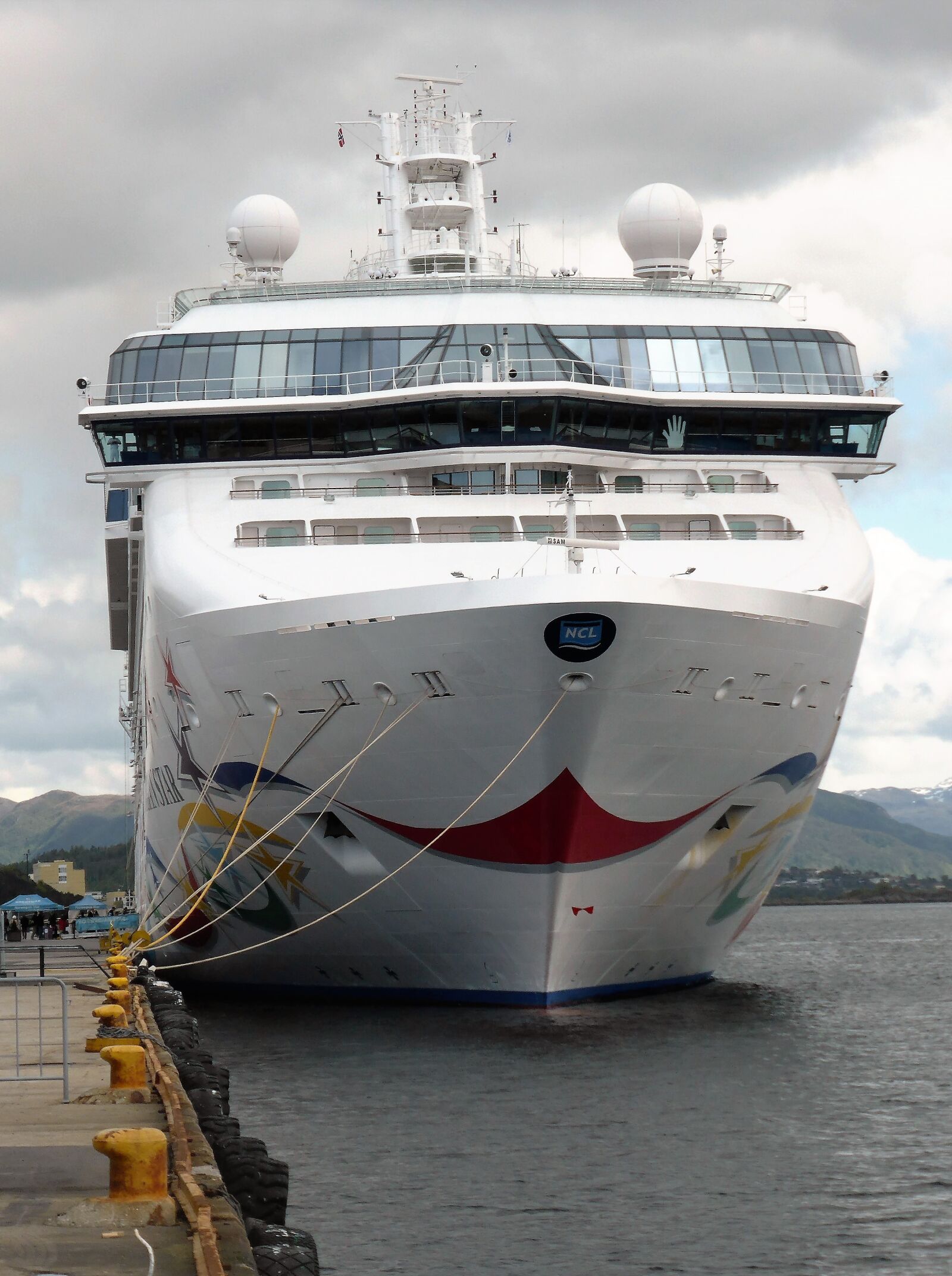 Panasonic Lumix DMC-ZS30 (Lumix DMC-TZ40) sample photo. Boat, cruise, cruise boat photography