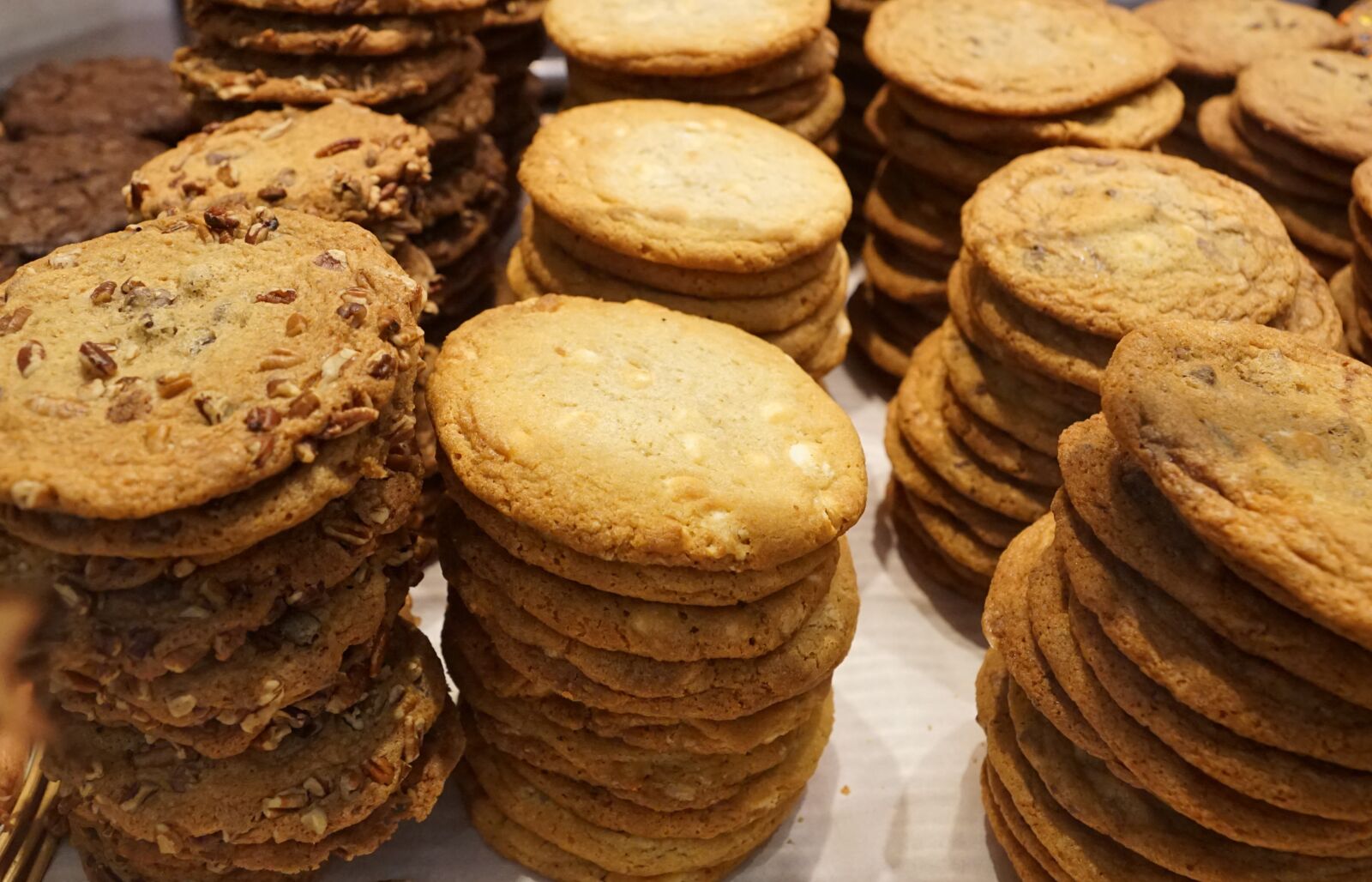 Sony ILCA-77M2 + Sony DT 16-50mm F2.8 SSM sample photo. Eat, market hall, boston photography