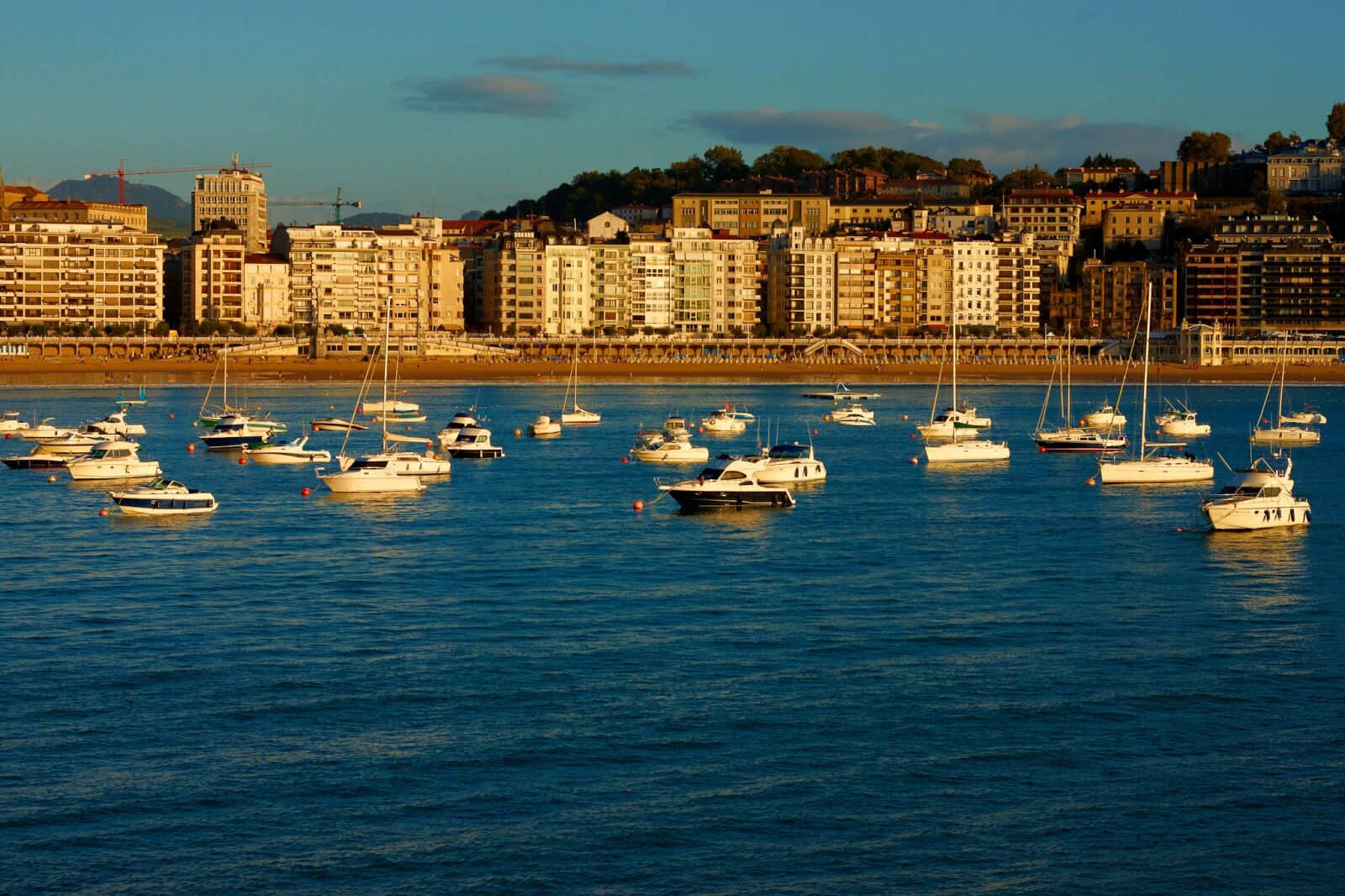 Canon EOS 500D (EOS Rebel T1i / EOS Kiss X3) sample photo. Boat, water, ship photography