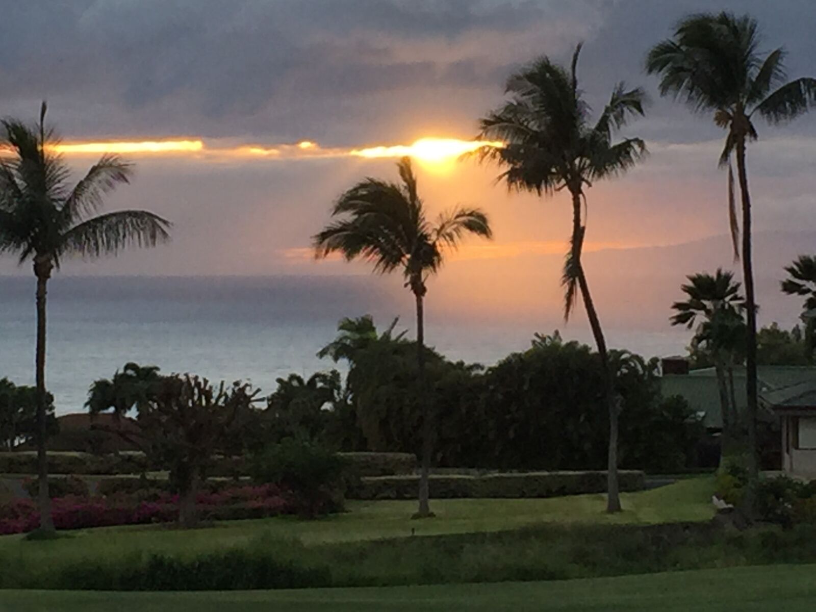 iPhone 6 Plus back camera 4.15mm f/2.2 sample photo. Wailea, golf course, sunset photography