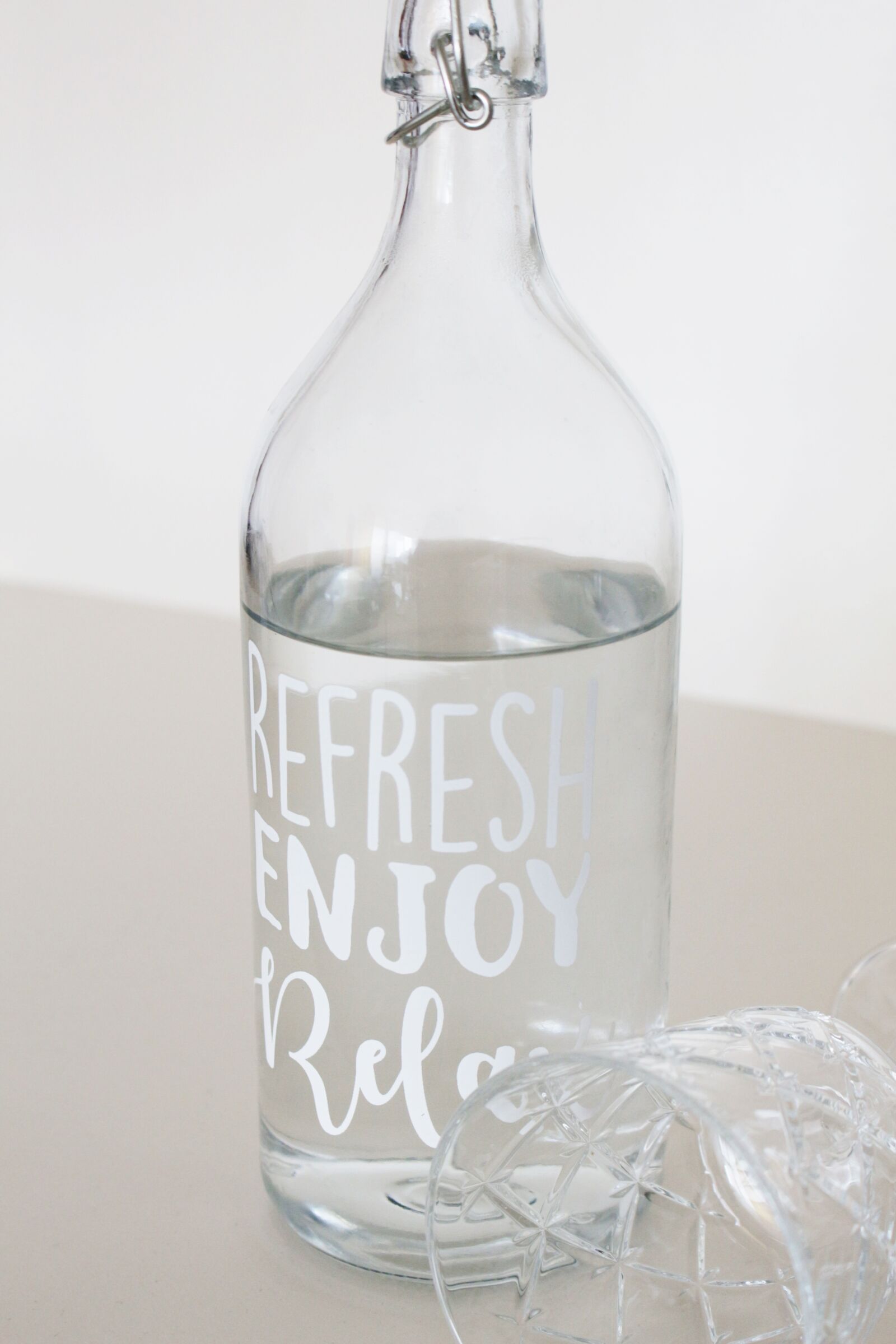 Canon EOS 700D (EOS Rebel T5i / EOS Kiss X7i) sample photo. Bottle, water, water bottle photography