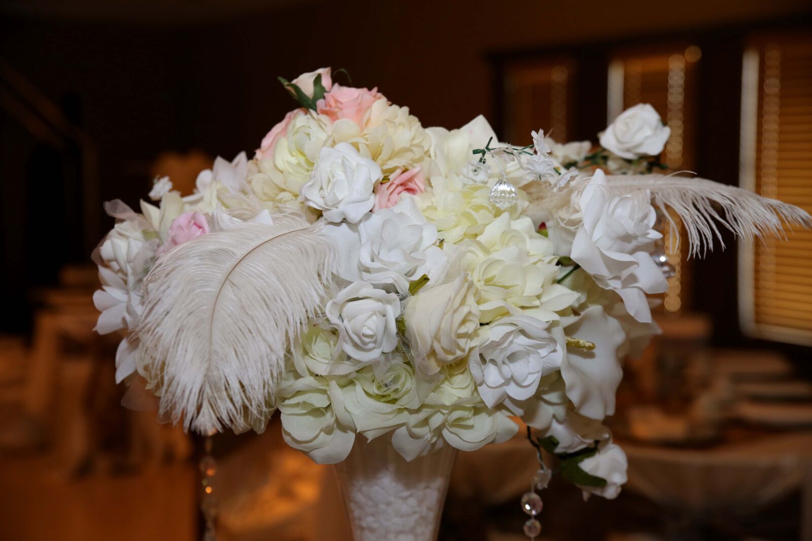 Canon EOS 5D Mark III sample photo. Flowers, wedding, reception photography