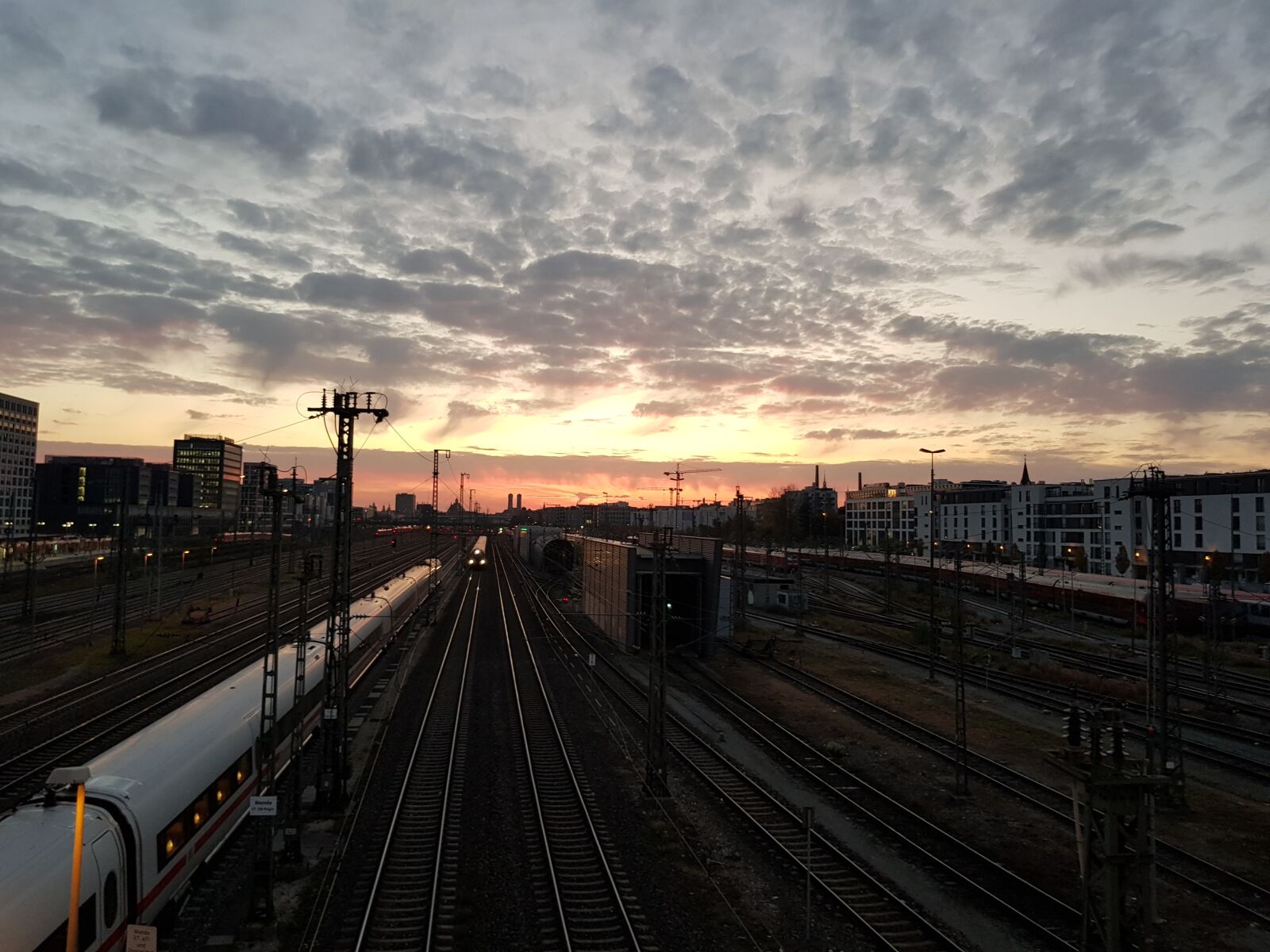 Samsung Galaxy S8 sample photo. Transport system, travel, horizontal photography