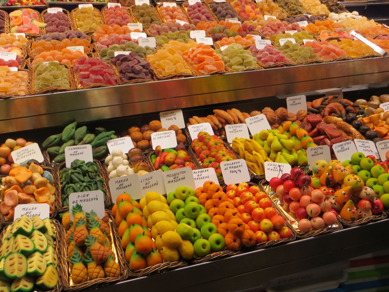 Canon PowerShot SX260 HS sample photo. Market, fruit, exotic fruits photography