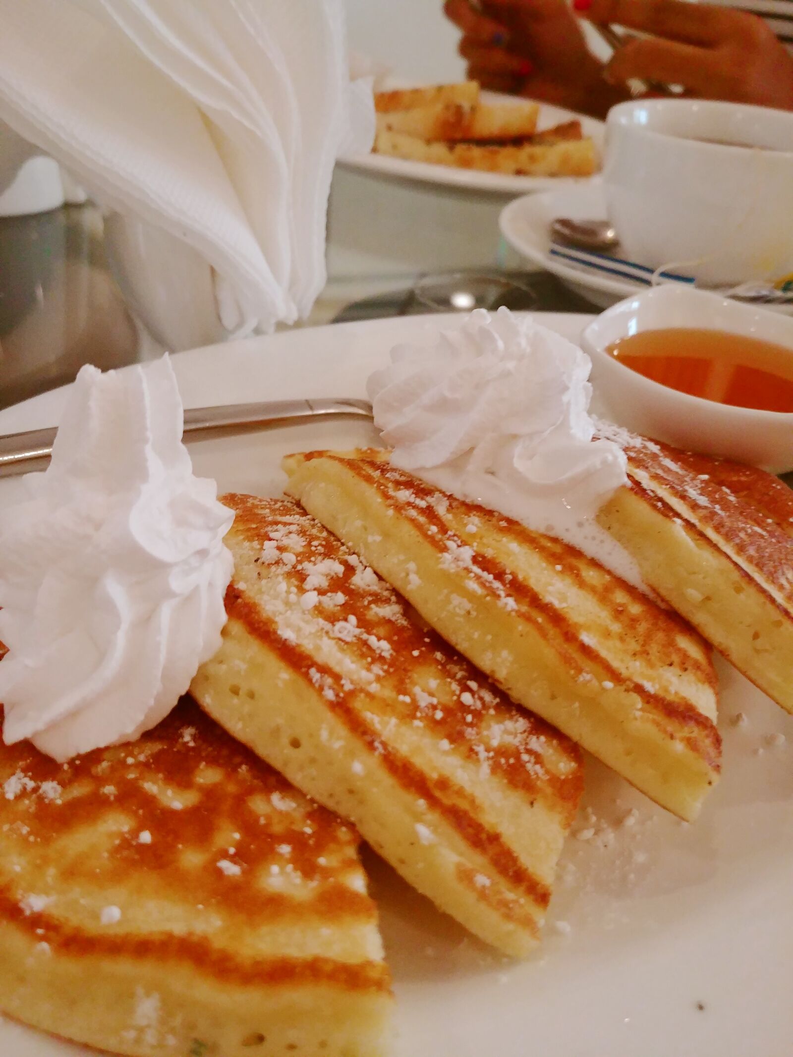 LG G6 sample photo. Food, pancakes, cream photography