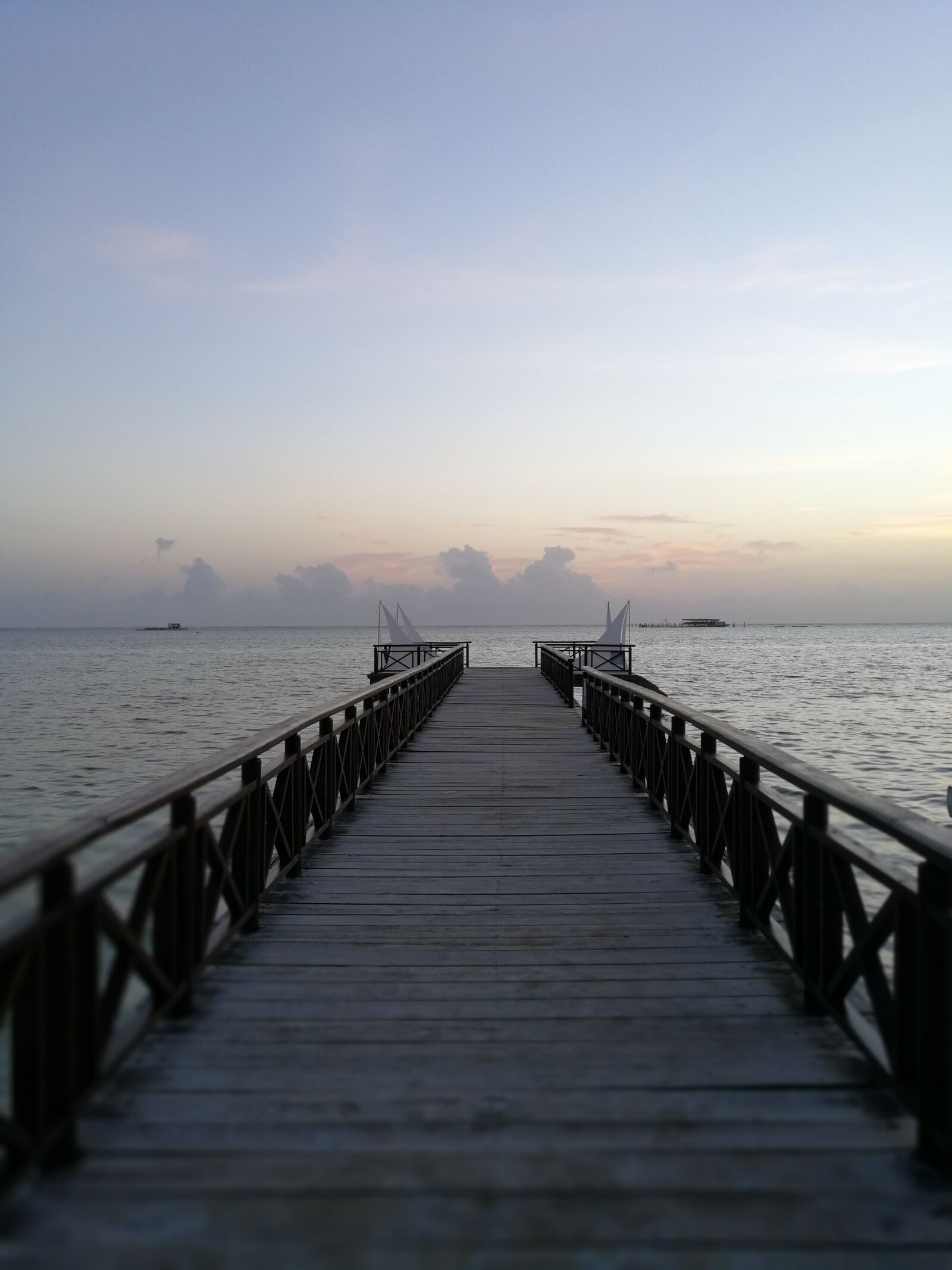 HUAWEI P10 Plus sample photo. Pier, sunset, caribbean photography