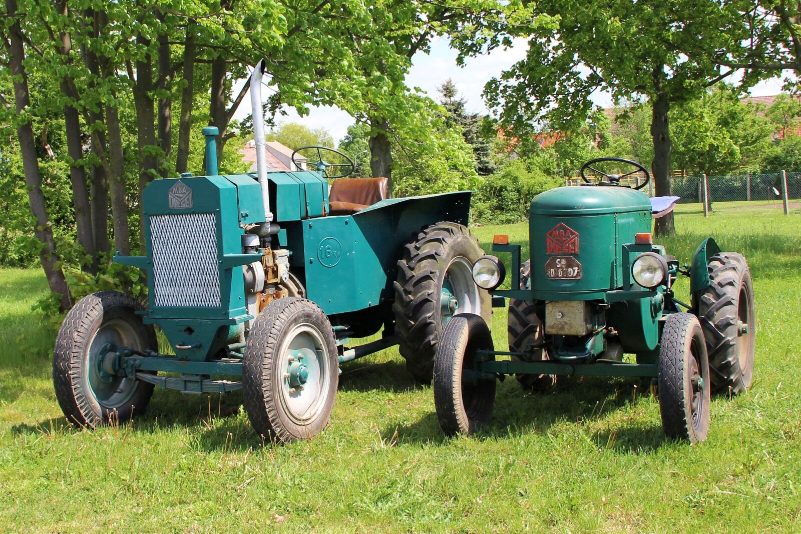Canon EF-S 18-135mm F3.5-5.6 IS sample photo. Agricultural tractor, tractors, agriculture photography