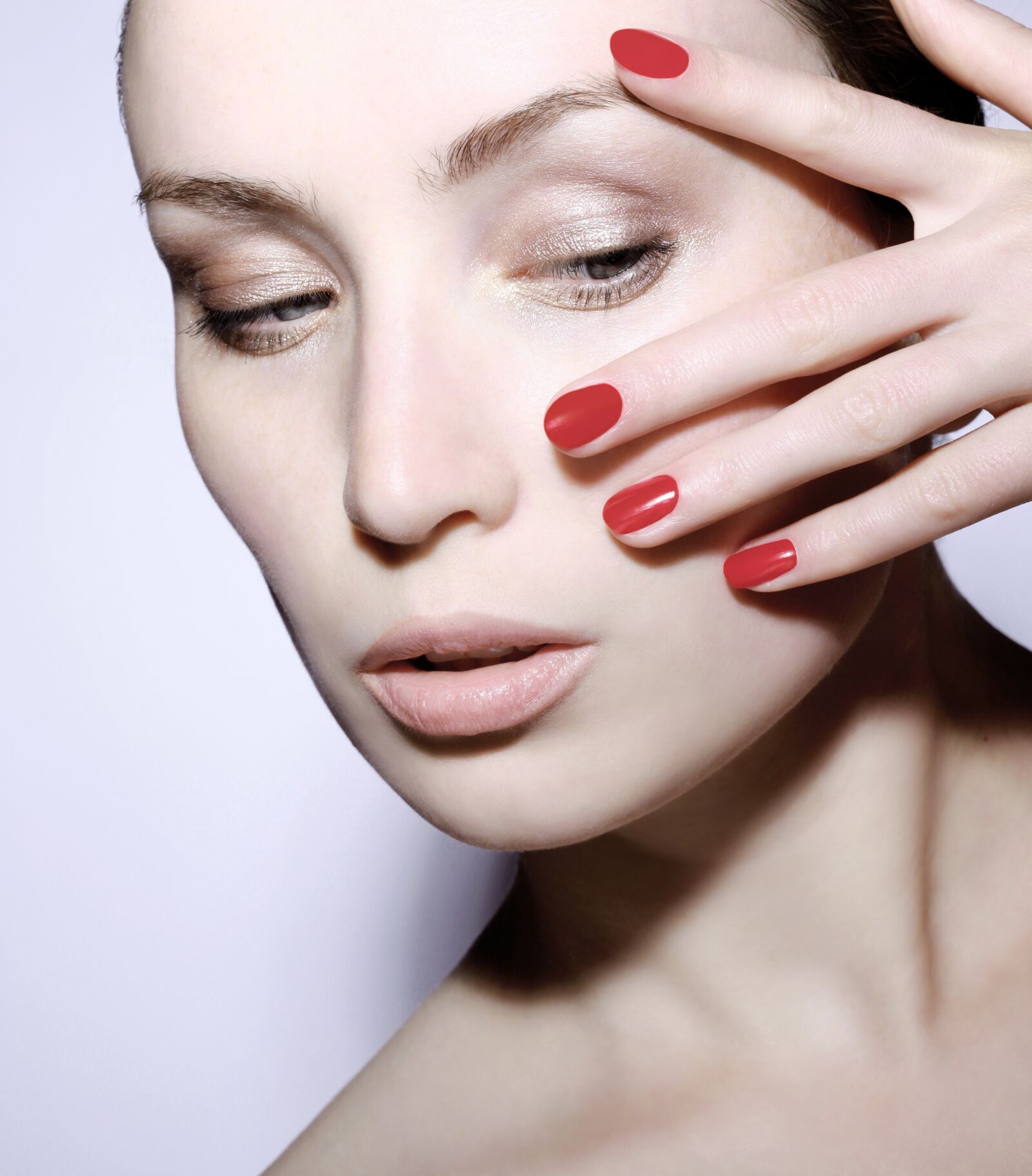 Canon EOS 5D Mark II sample photo. Red, nails, beauty photography