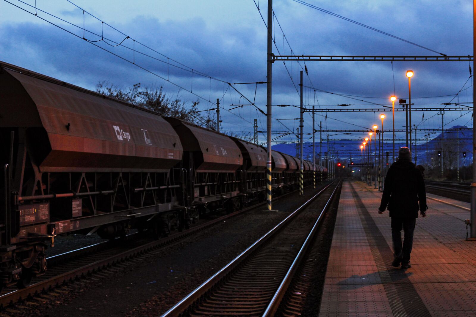 Canon EOS 60D sample photo. Train, railway line, transport photography