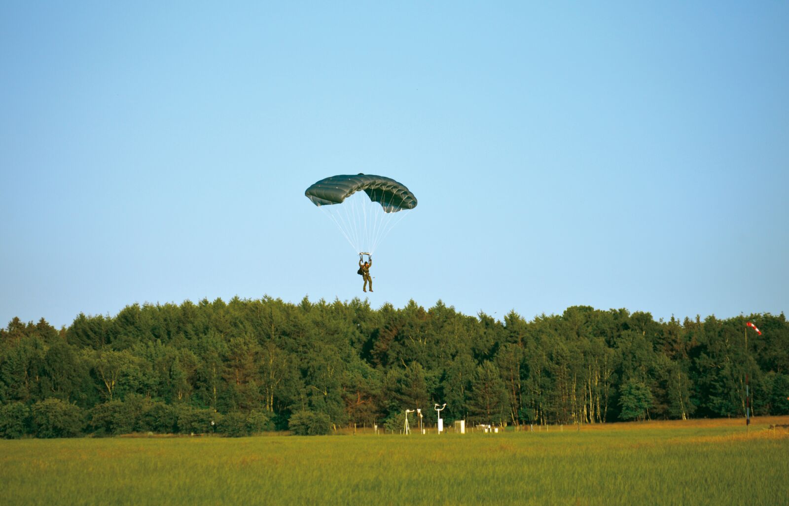 Nikon D3200 sample photo. Parachute, skydiving, training photography