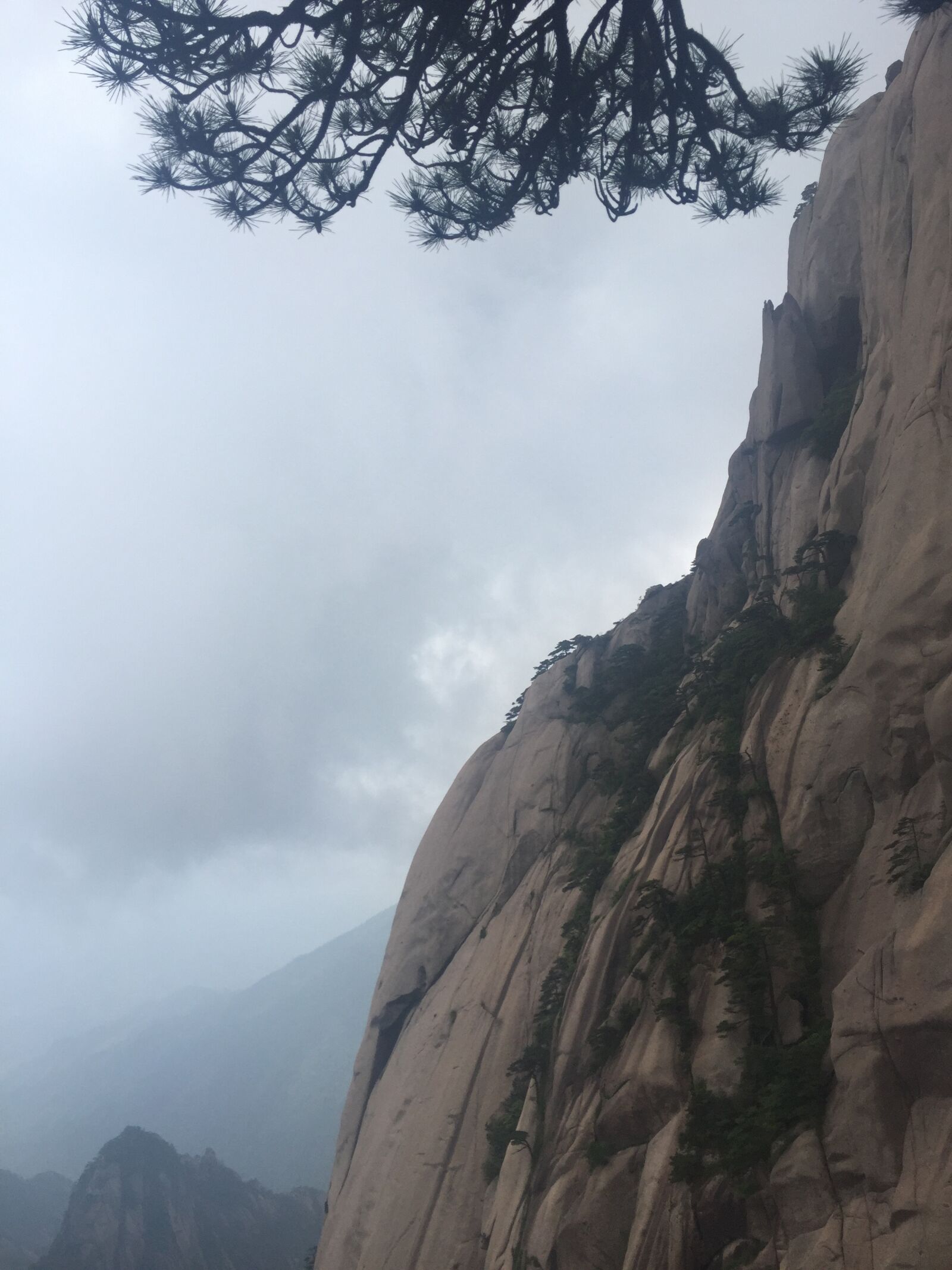 iPhone 6 back camera 4.15mm f/2.2 sample photo. Huangshan, mount huang, mountain photography