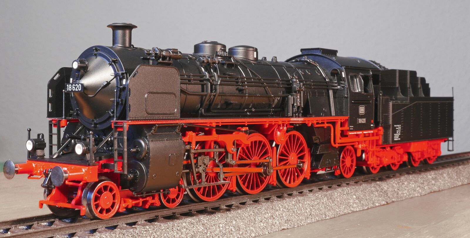 Panasonic Lumix DMC-GH3 sample photo. Steam locomotive, model, scale photography