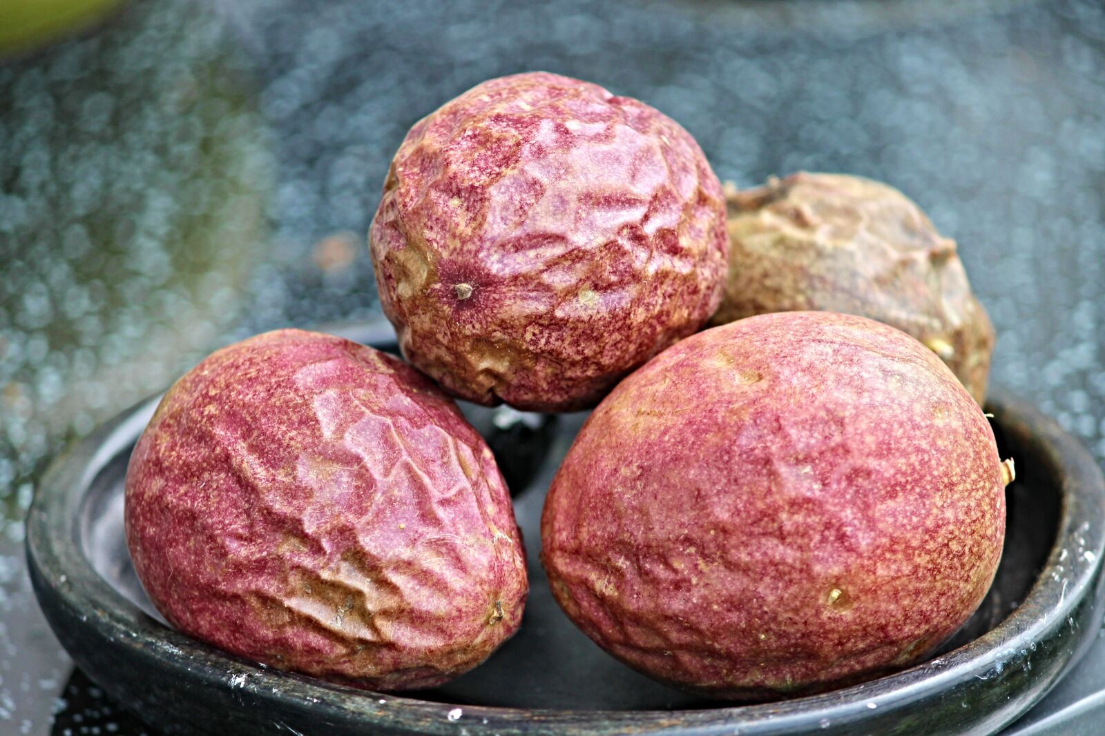 Canon EOS 1100D (EOS Rebel T3 / EOS Kiss X50) sample photo. Passion fruits, passion fruit photography