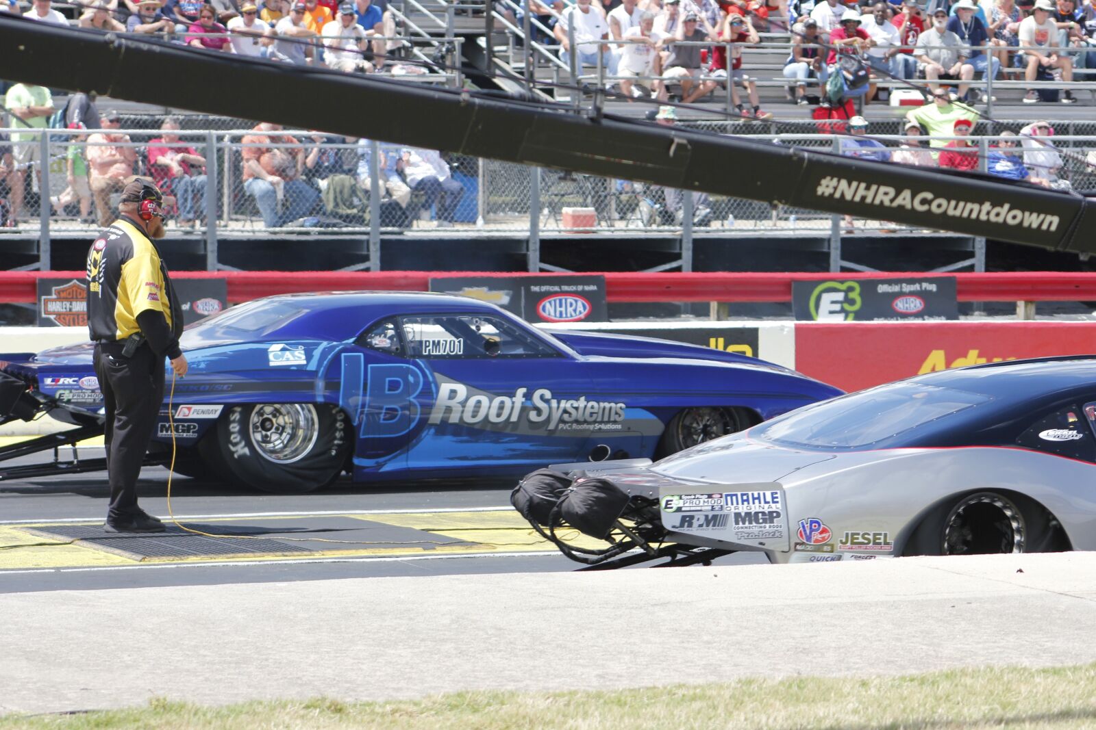 Canon EOS 550D (EOS Rebel T2i / EOS Kiss X4) sample photo. Dragster, race, racing photography