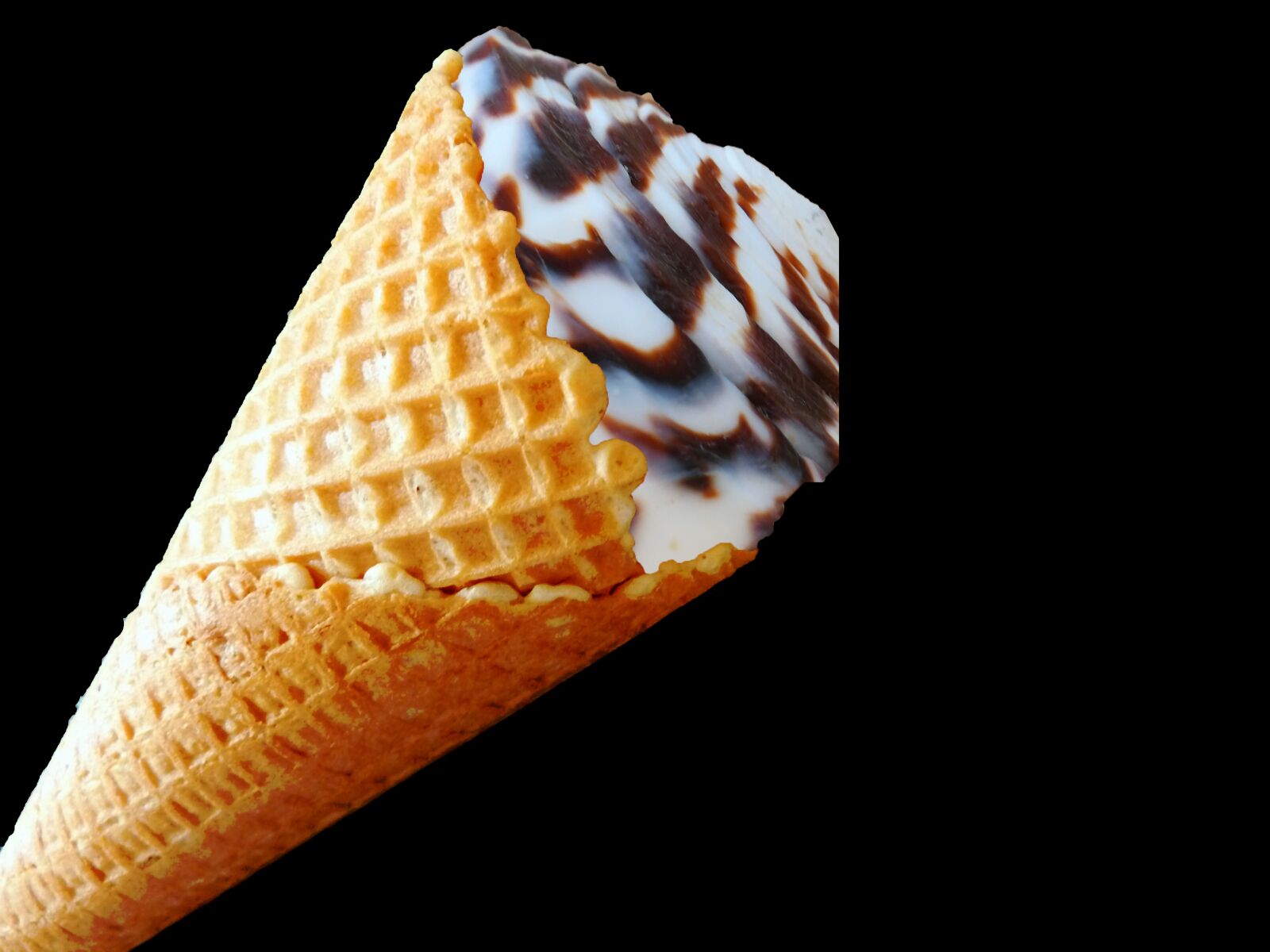Panasonic DMC-TZ7 sample photo. Ice, ice cream cone photography
