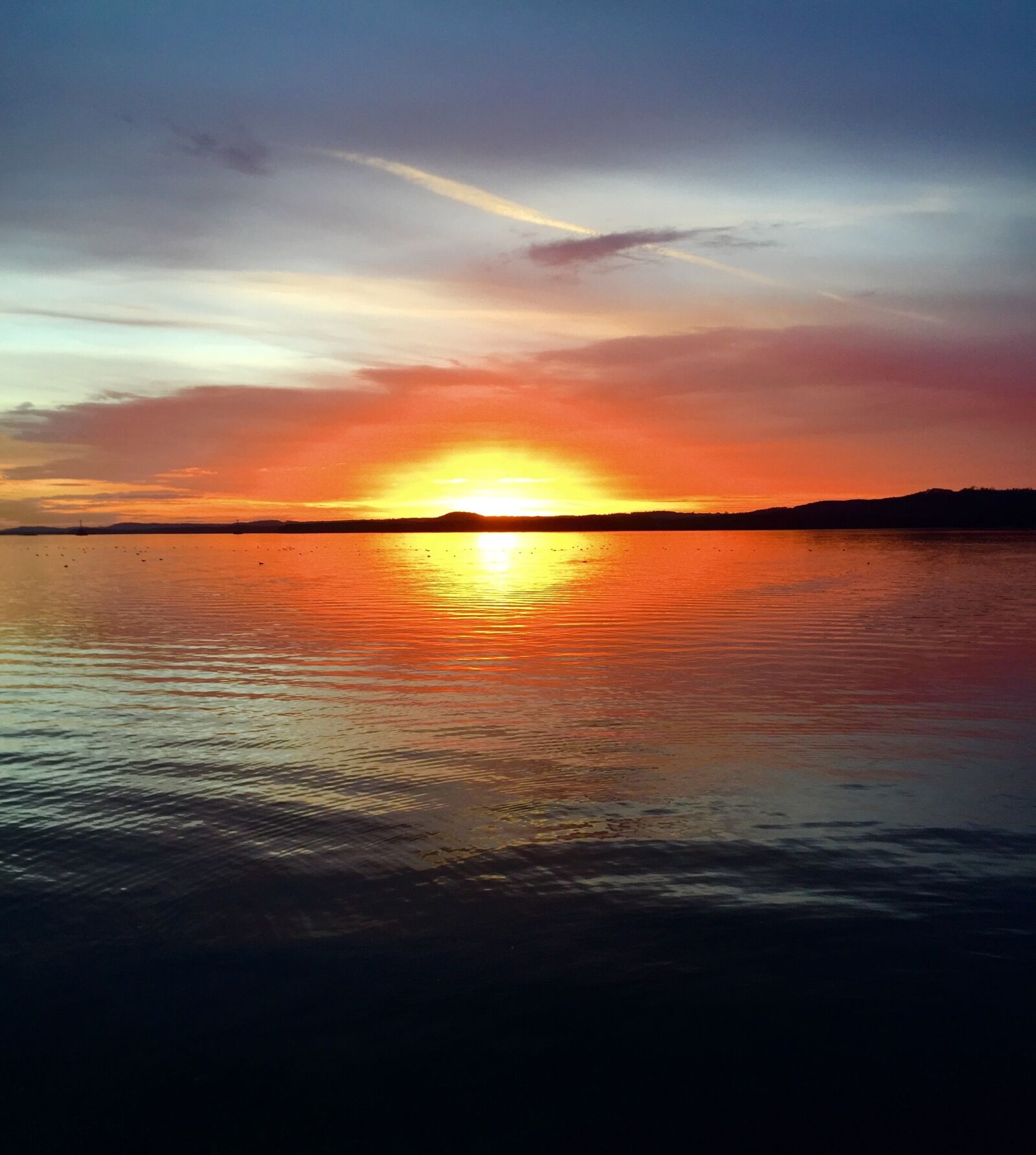 Apple iPhone 6 sample photo. Sunset, lake, reflection photography