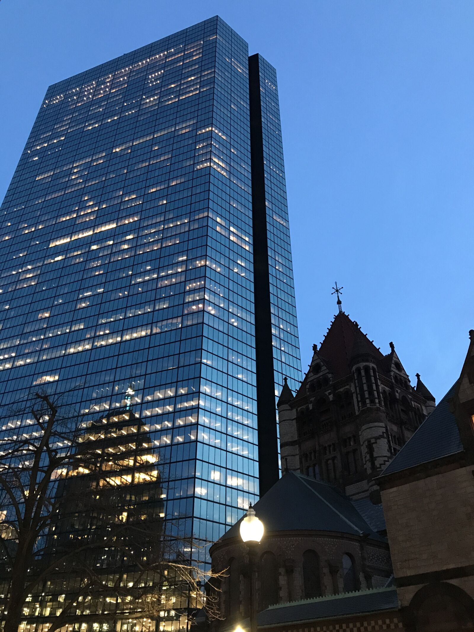iPhone 7 back camera 3.99mm f/1.8 sample photo. Building, urban, church photography
