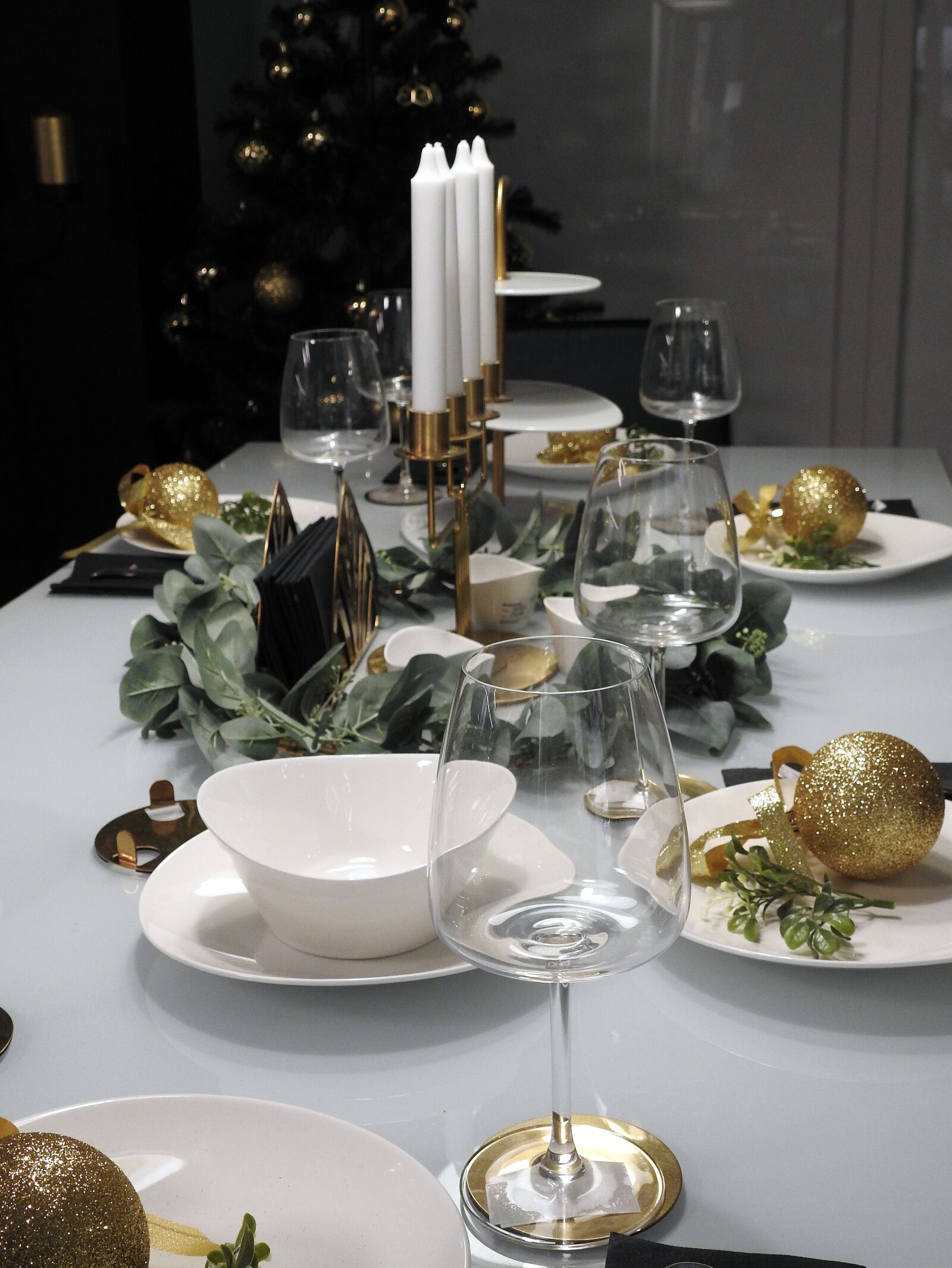 Nikon Coolpix P900 sample photo. Dining table, christmas, the photography