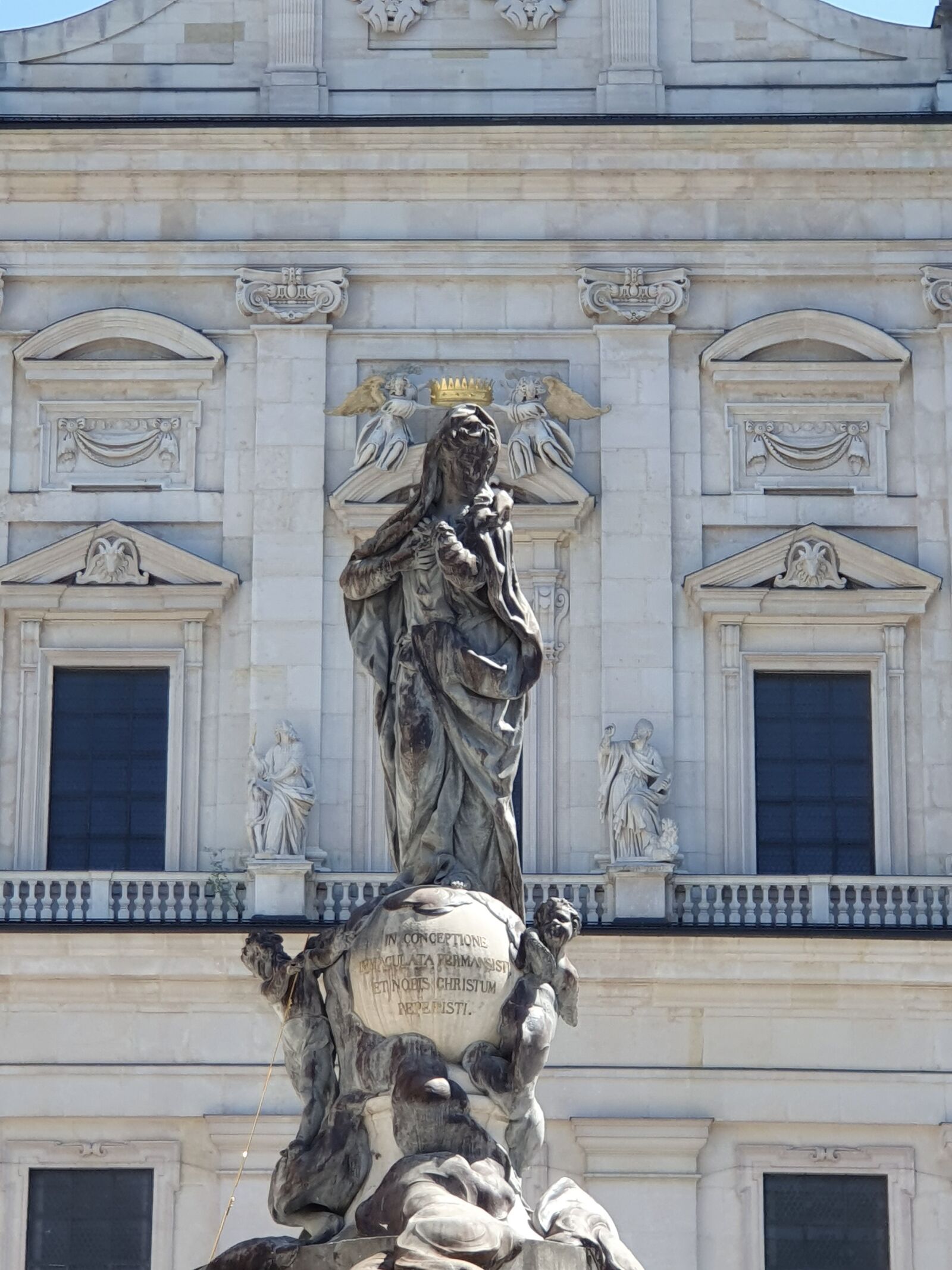 Samsung Galaxy S10 sample photo. Salzburg, austria, statue photography