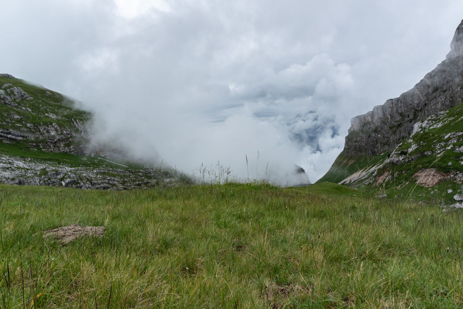 Sony a6300 sample photo. Alps, clouds, fog photography