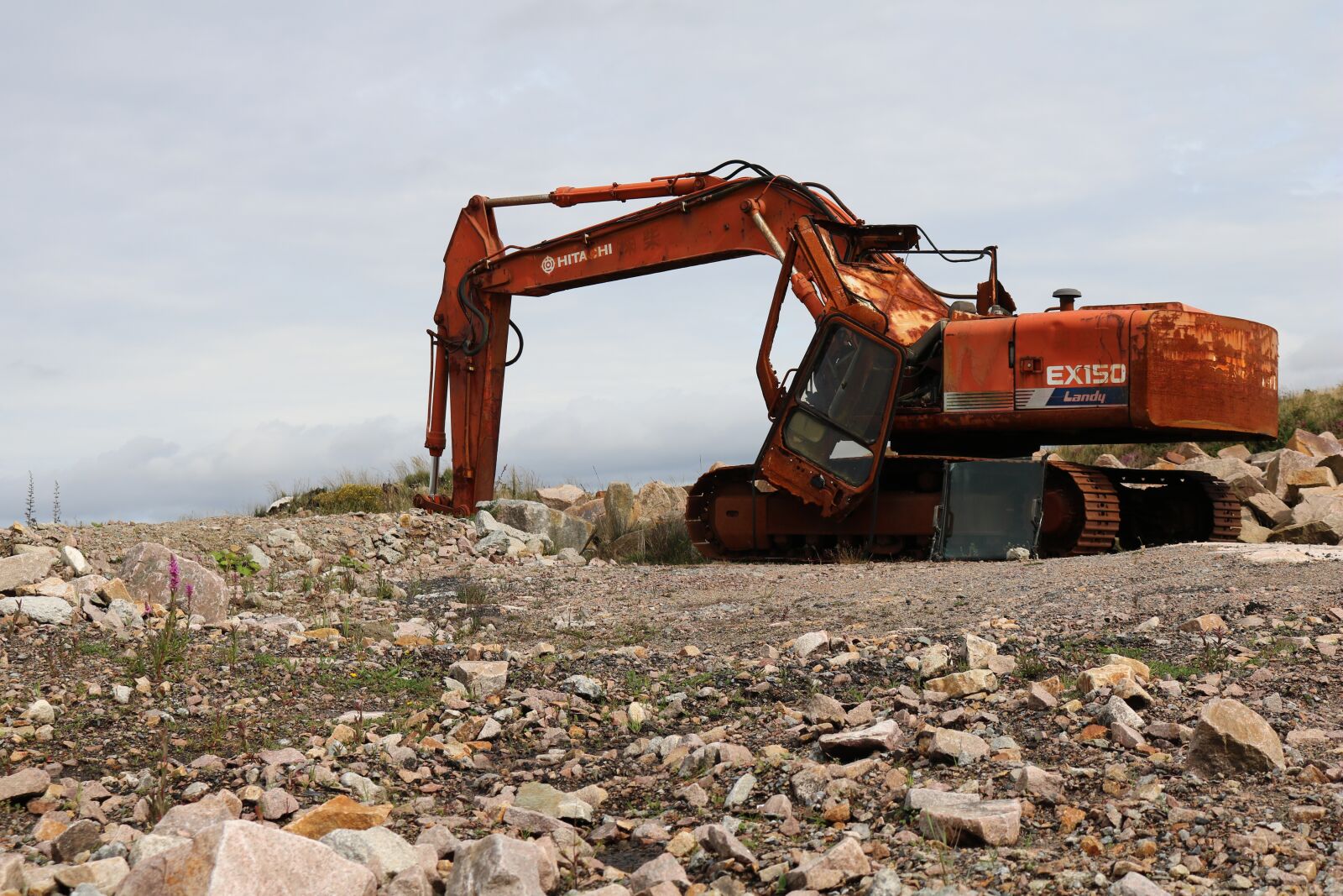 Canon EOS 750D (EOS Rebel T6i / EOS Kiss X8i) sample photo. Rusted, old, metal photography