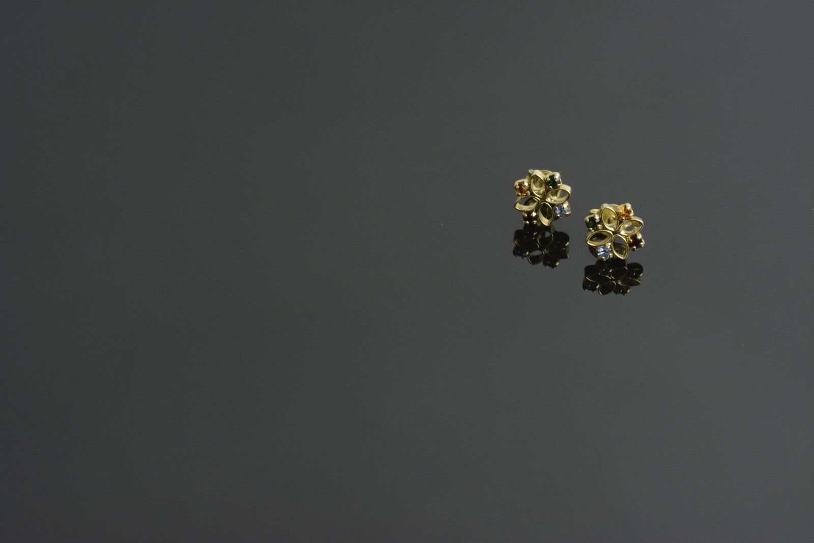 Nikon D7100 sample photo. Earring, background, bijoux photography