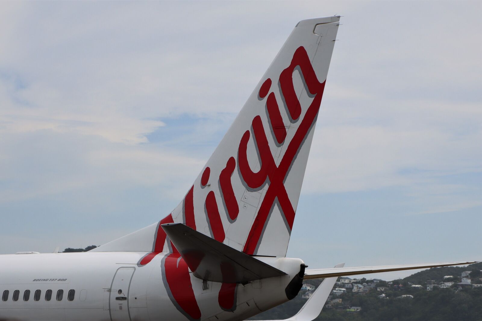 Canon EF-S 18-135mm F3.5-5.6 IS USM sample photo. Virgin australia, decals, air photography
