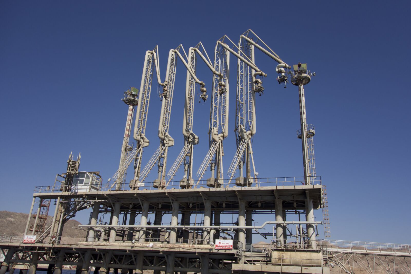 Sony Cyber-shot DSC-RX100 sample photo. Oil, gas, industry photography