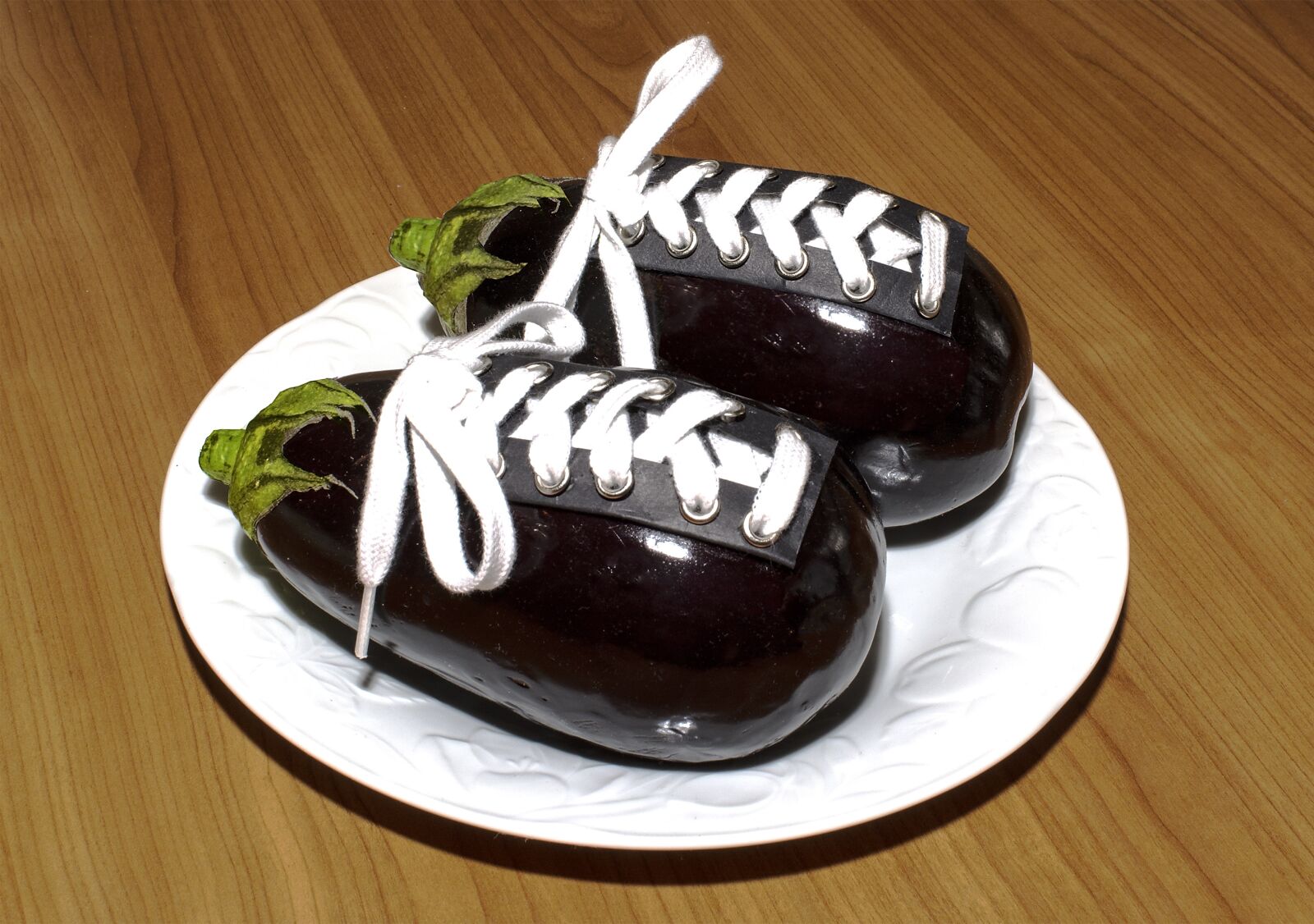 Nikon D7100 sample photo. Eggplant, shoes, vegetables photography