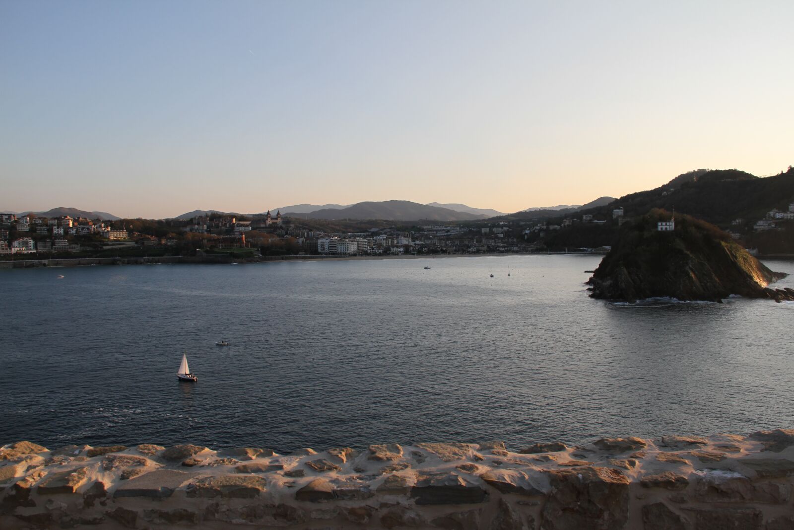 Canon EOS 7D sample photo. Donostia, shell, urgull photography