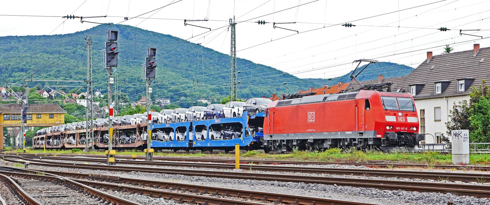 Panasonic Lumix DMC-GH3 sample photo. Car train, autotransport, new photography