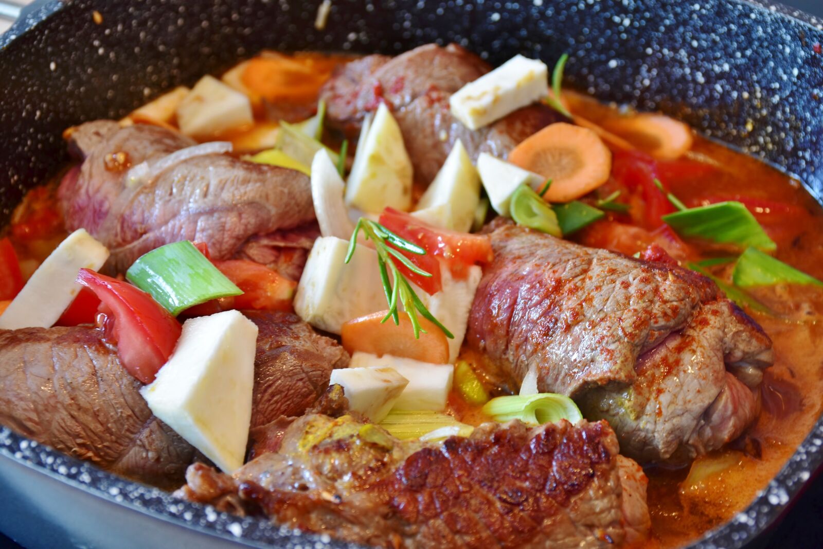 Nikon D7200 sample photo. Roulades, beef roulades, cook photography