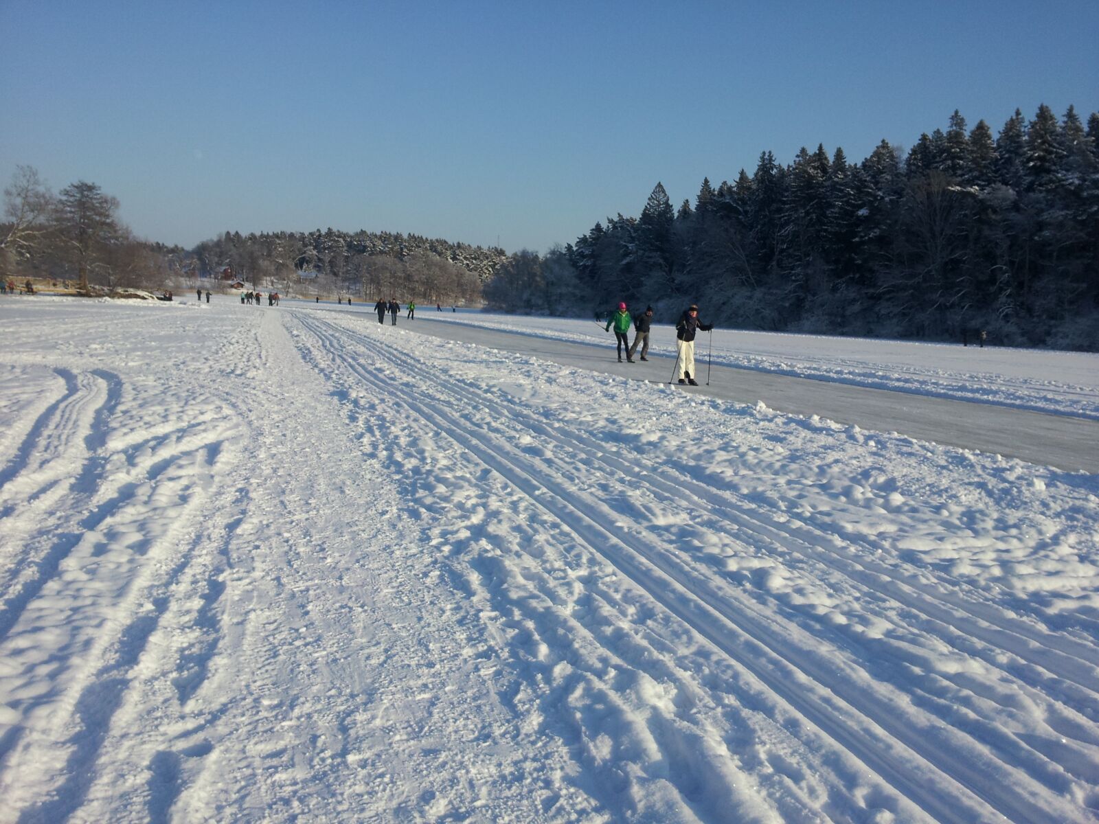 Samsung Galaxy S2 sample photo. Winter, snow, white photography