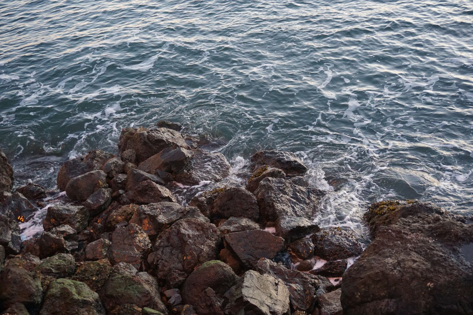 Sony E 16-50mm F3.5-5.6 PZ OSS sample photo. Water, sea, ocean photography