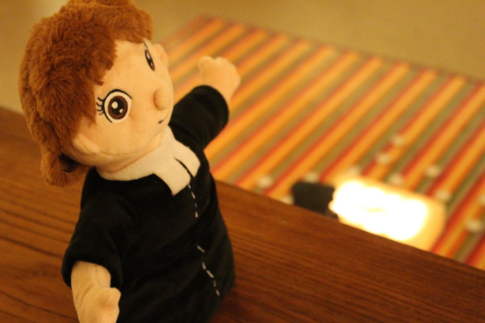 Canon EOS 1200D (EOS Rebel T5 / EOS Kiss X70 / EOS Hi) sample photo. Puppet, light, chapel photography